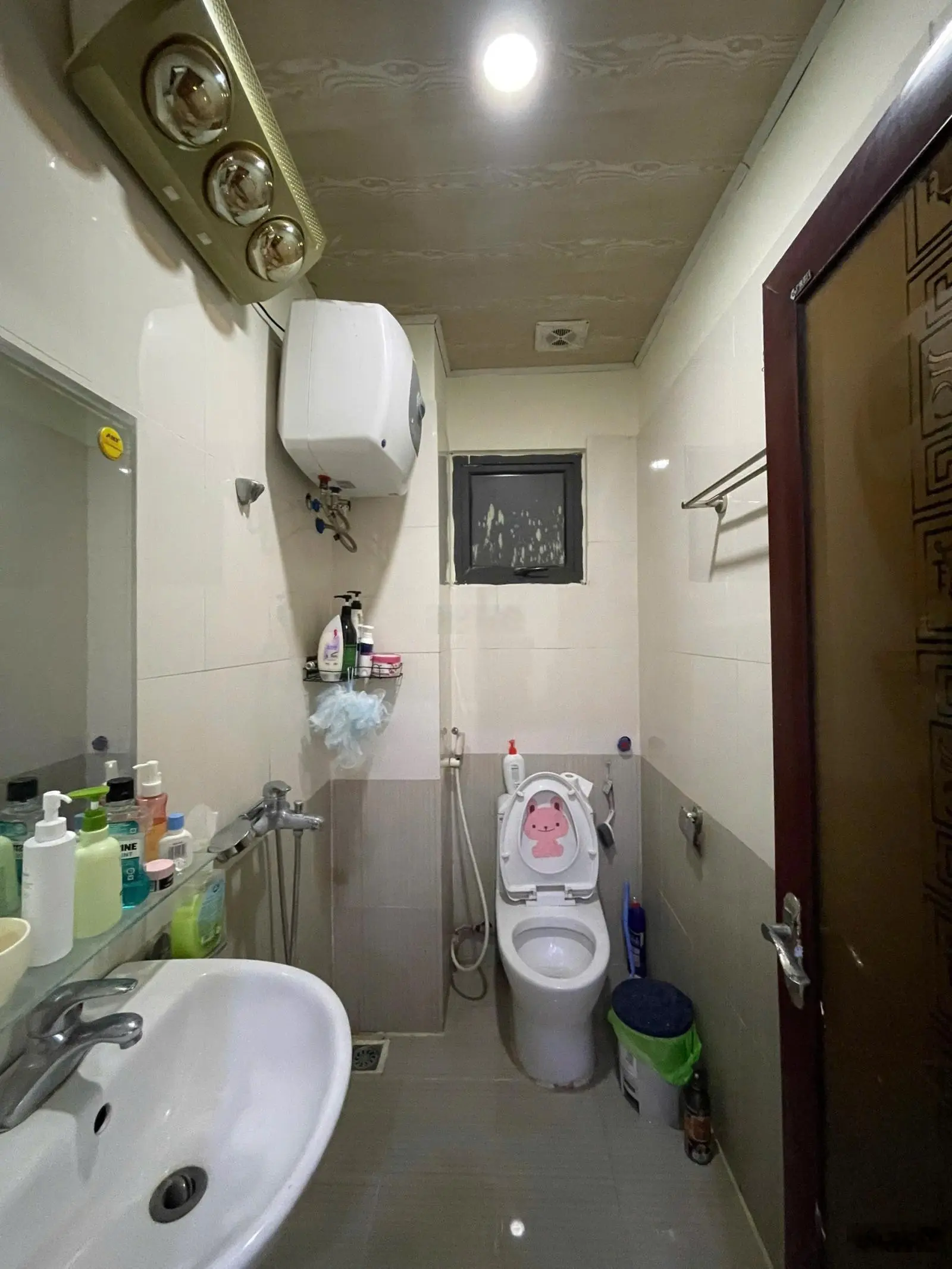 Cần bán căn Cát Tường TNT, căn góc 76m2, tầng trung, 2 phòng ngủ 2 wc, full nội thất