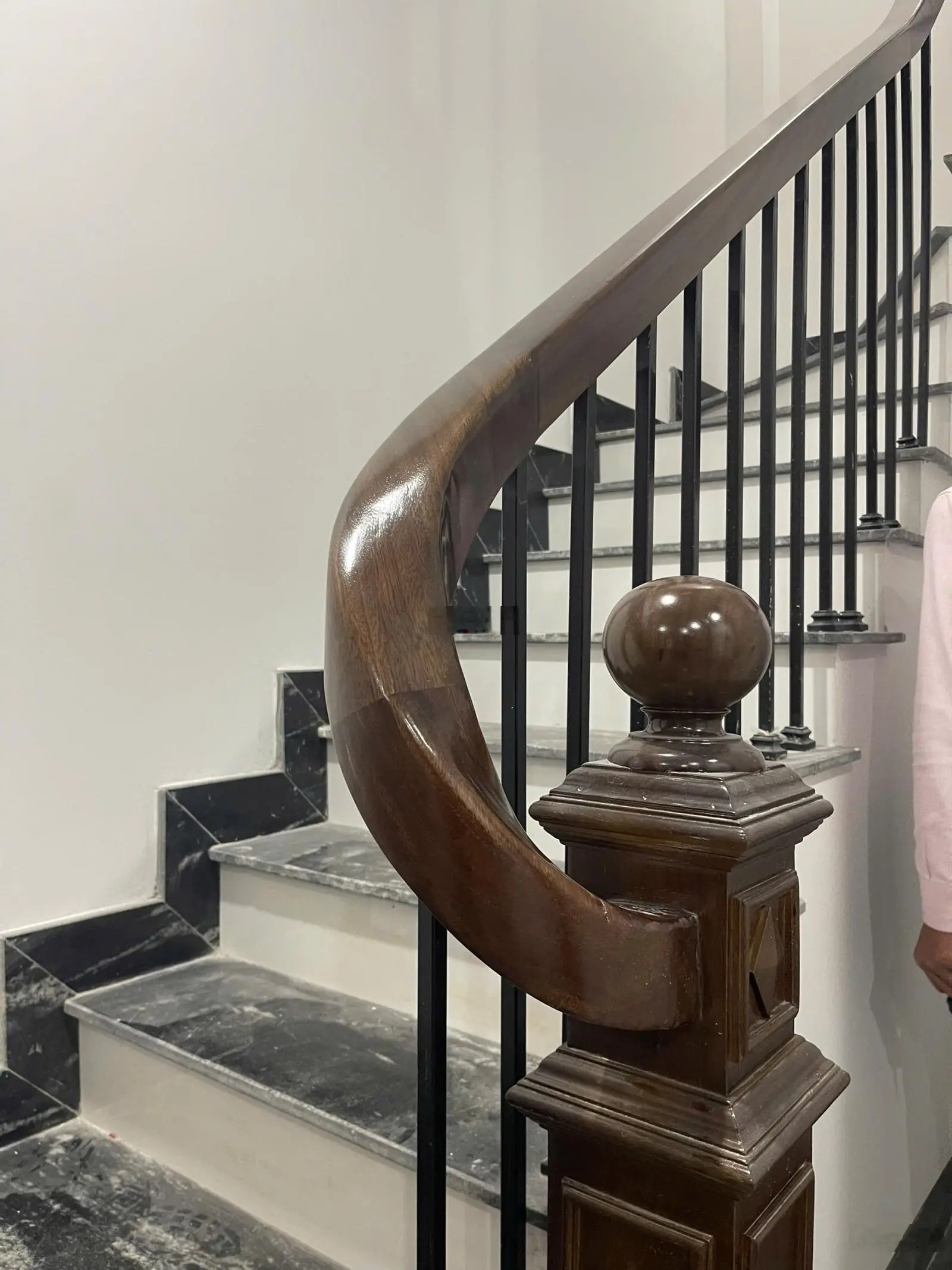 Bán nhà 6 tầng diện tích 46m2 mặt tiền 4m khu phố Tứ Liên, Tây Hồ,Hà Nội:0981222026