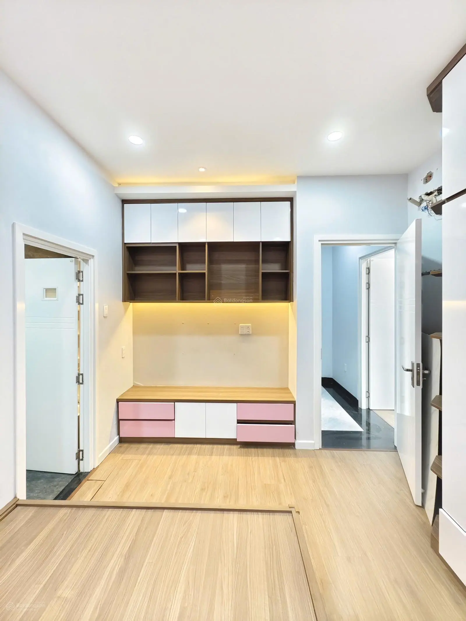 Nhà 74m2 - 6,6 tỷ, Nguyễn Kiệm P. 3, 4PN, 5WC, đầy đủ nội thất, đối diện bệnh viện 175
