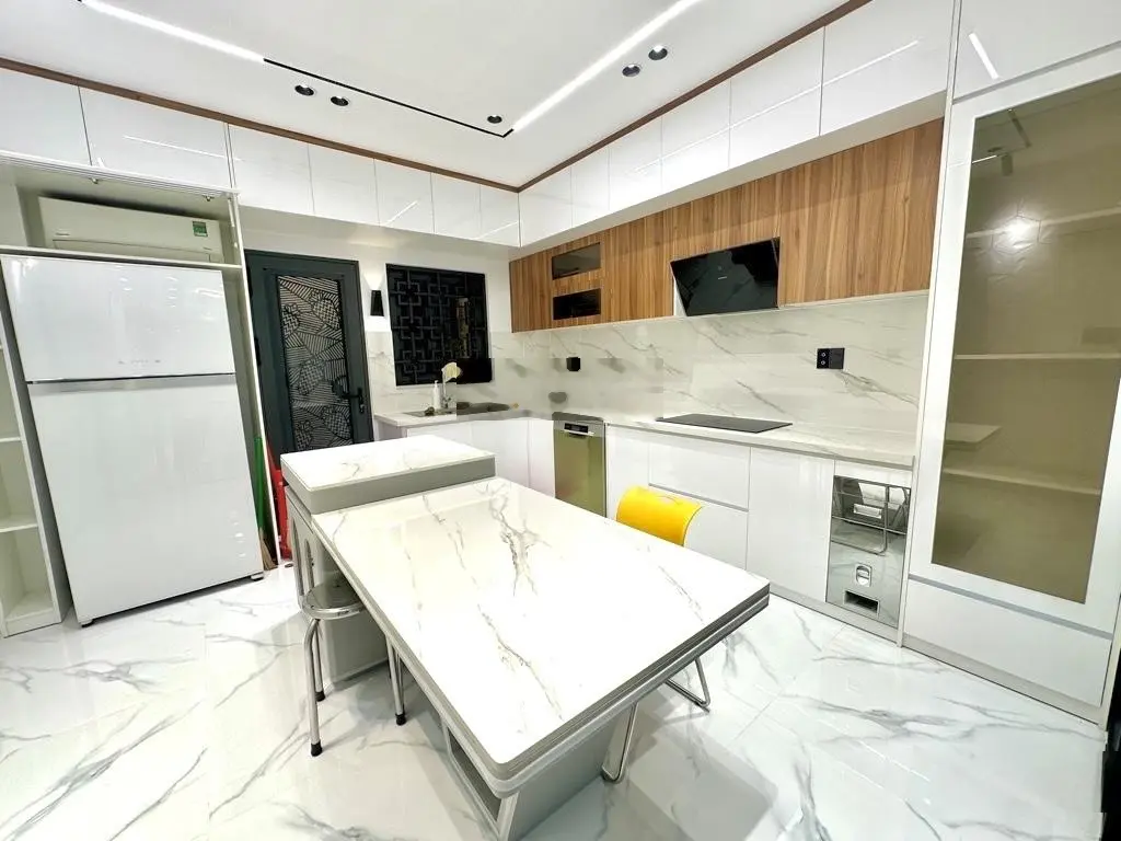 QUẬN 6, MẶT TIỀN CƯ XÁ PHÚ LÂM A, HẬU GIANG - 5 TẦNG ĐẸP - 90M2 - CÓ THANG MÁY CHỈ 11,xx tỷ