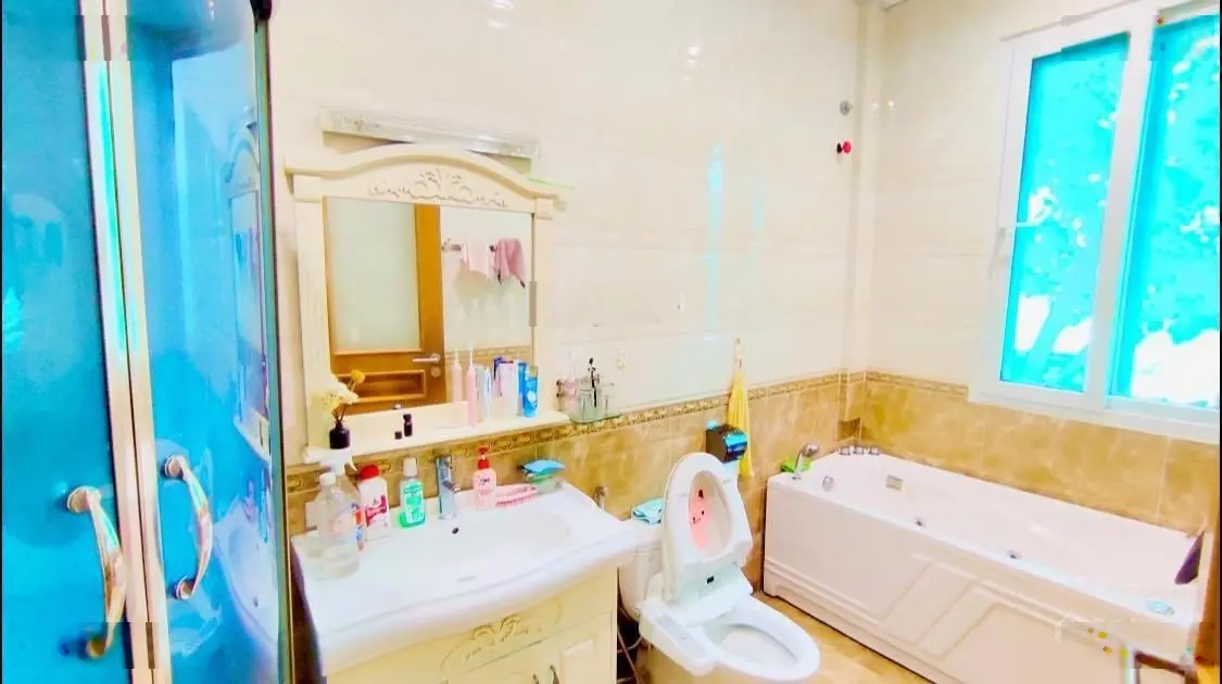 Bán nhà hoa hậu phố Láng Hạ - Đống Đa kinh doanh đỉnh, ô tô đỗ cửa nhà 42m2/6T/5m MT 10tỷ có TL