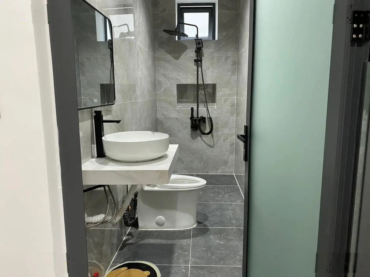 Nhà đường A2 đối diện chung cư, vị trí kinh doanh tốt