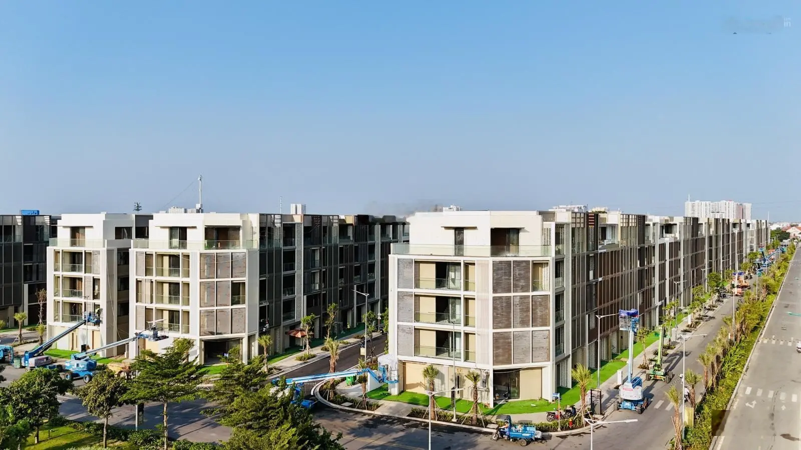 Cần bán lô đất Phú Nhuận trục 659, thông ra Đỗ Xuân Hợp, sát bên The Global City
