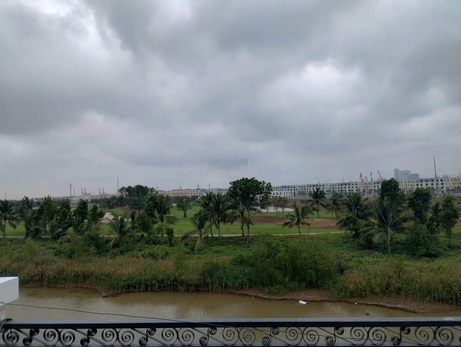 Bán Shophouse 3PN, 3WC Vinhomes Royal Island, Thủy Hà, Thủy Nguyên, Hải Phòng, 9,8 tỷ
