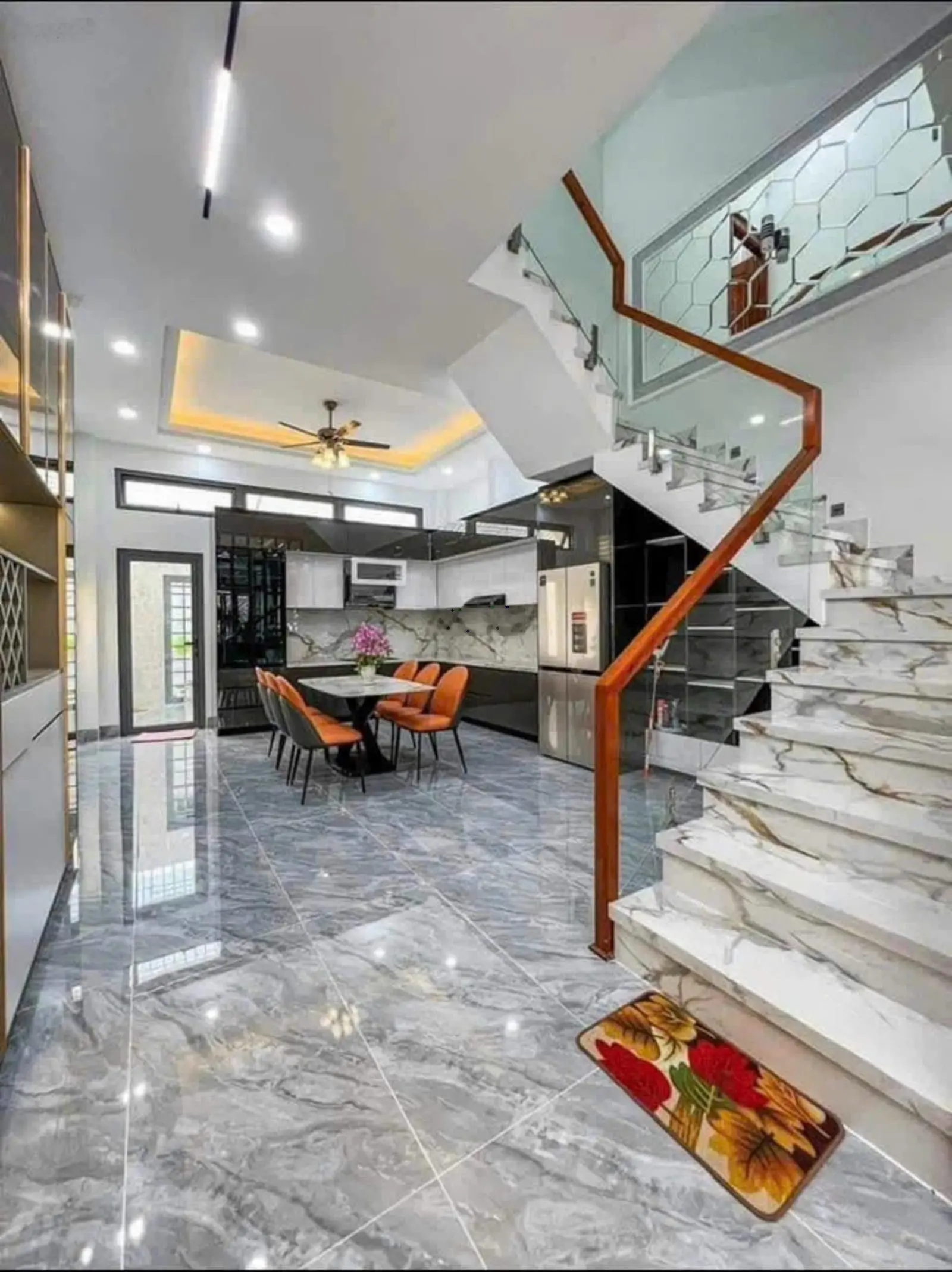 Bán nhà đẹp Dương Quảng Hàm, Q. Gò Vấp, 3 tỷ 500 triệu - 54m2, HXH 6m, SHR chính chủ