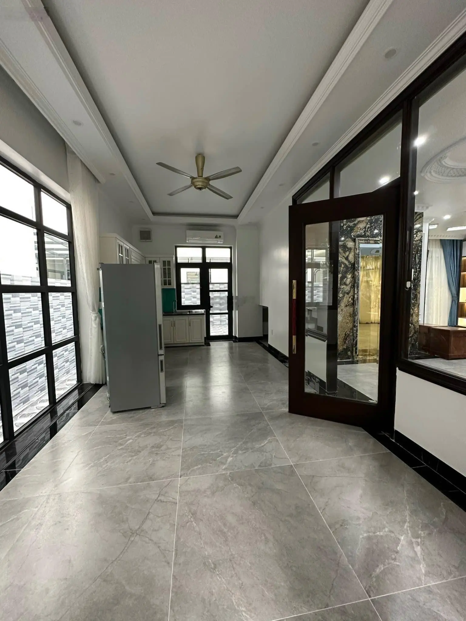21,9 tỷ căn Manhattan 160m, thang máy, khu VIP hoàn thiện tâm huyết, thiết kế hiện đại