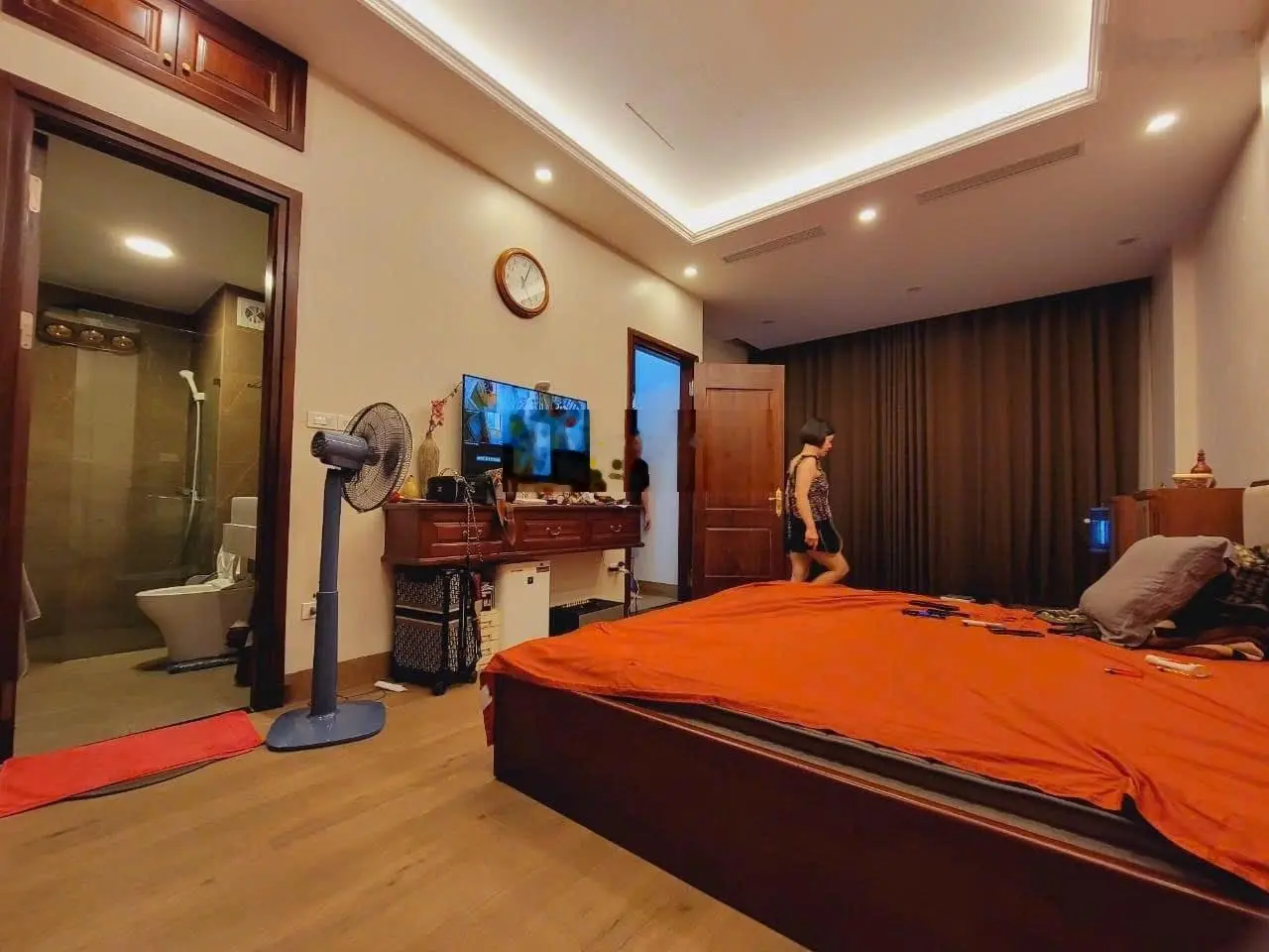 Chính chủ bán nhà Tôn Đức Thắng - ngõ ô tô tránh - ô vào nhà - 70m2 - MT6m giá chỉ hơn 200tr/m2.
