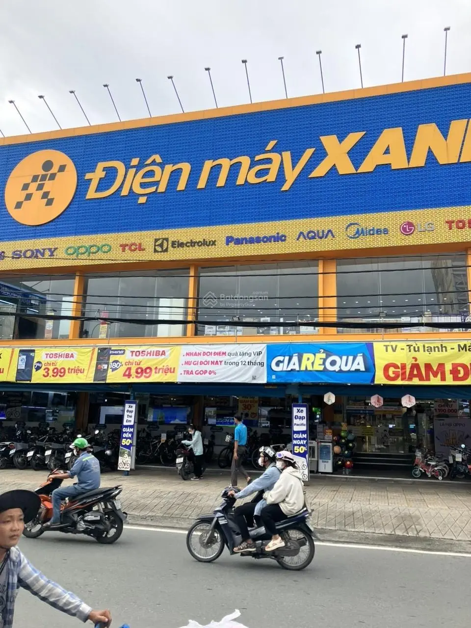 Nhà chỉ 10,5 tỷ nhà cấp 4 MT Nguyễn Xiển DT 6,5x25m. Công nhận 107,1m2, và 1 số căn cùng đường bán
