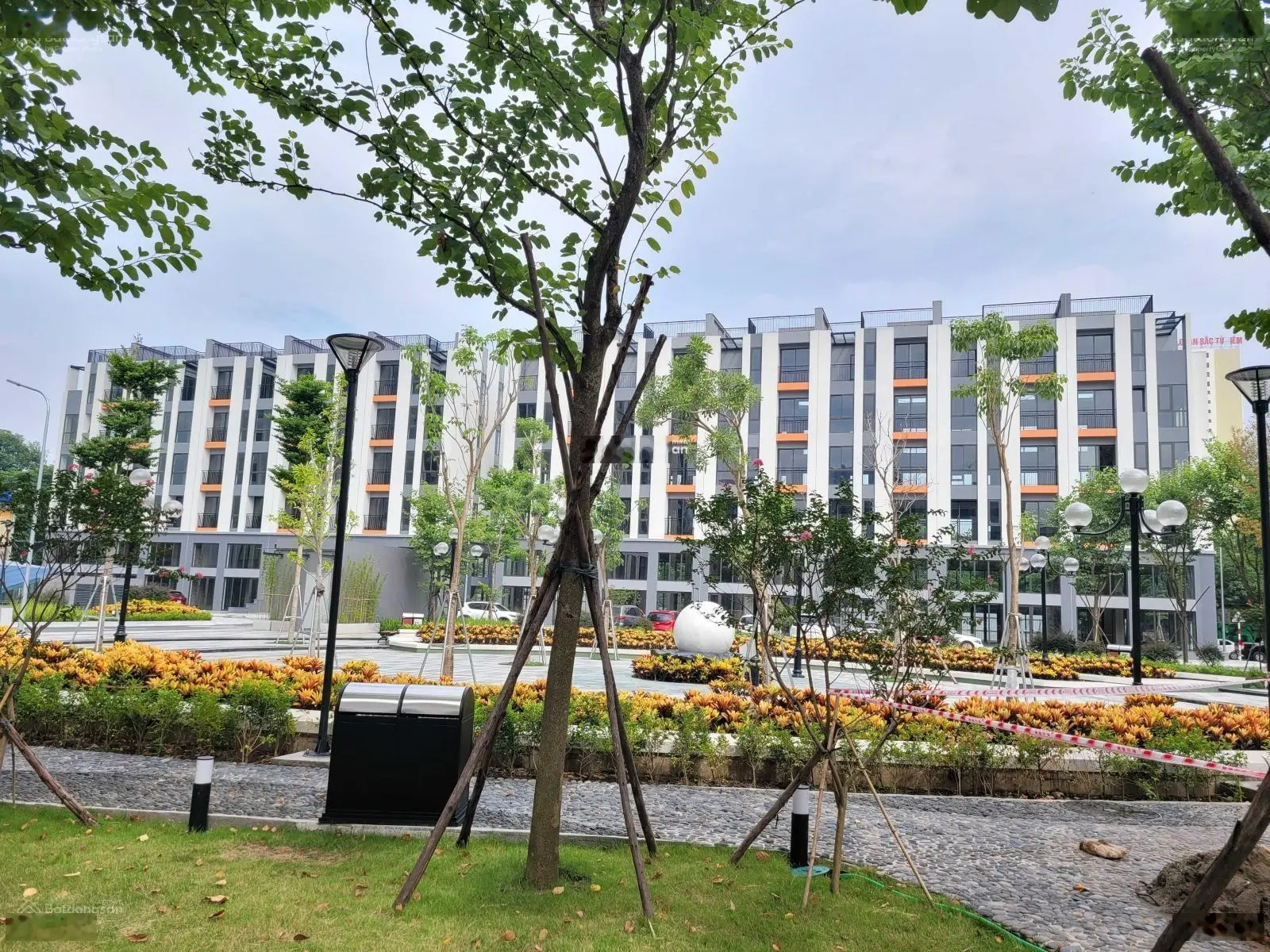 Cập nhật mới nhất bảng hàng thấp tầng Hoàng Thành Pearl số 55 Nguyễn Văn Giáp. Liên hệ: 0989 182 ***