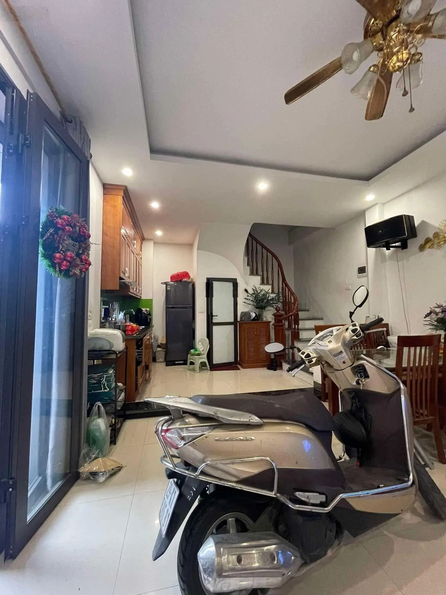 Nhà đẹp mới - cách ngõ oto tránh 30m - ngõ rộng thoáng sạch sẽ - đầy đủ công năng mô tả