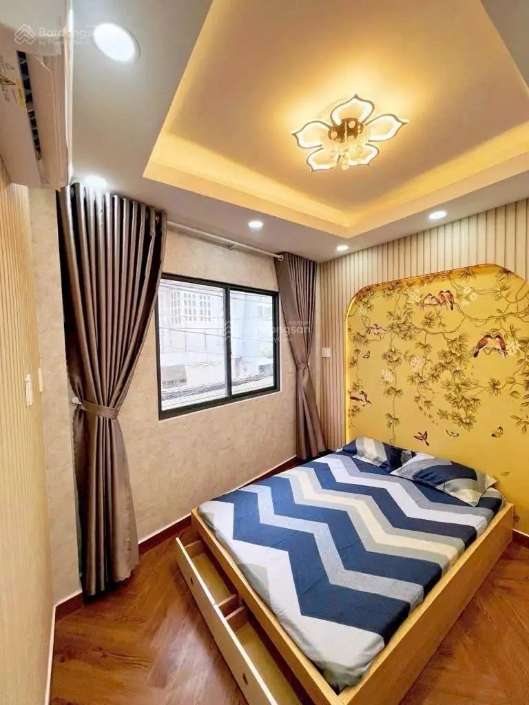 Chính chủ kẹt tiền bán gấp căn nhà ngay trung tâm Phú Nhuận Phùng Văn Cung P4 40m2 2tỷ700 3Pn SHR
