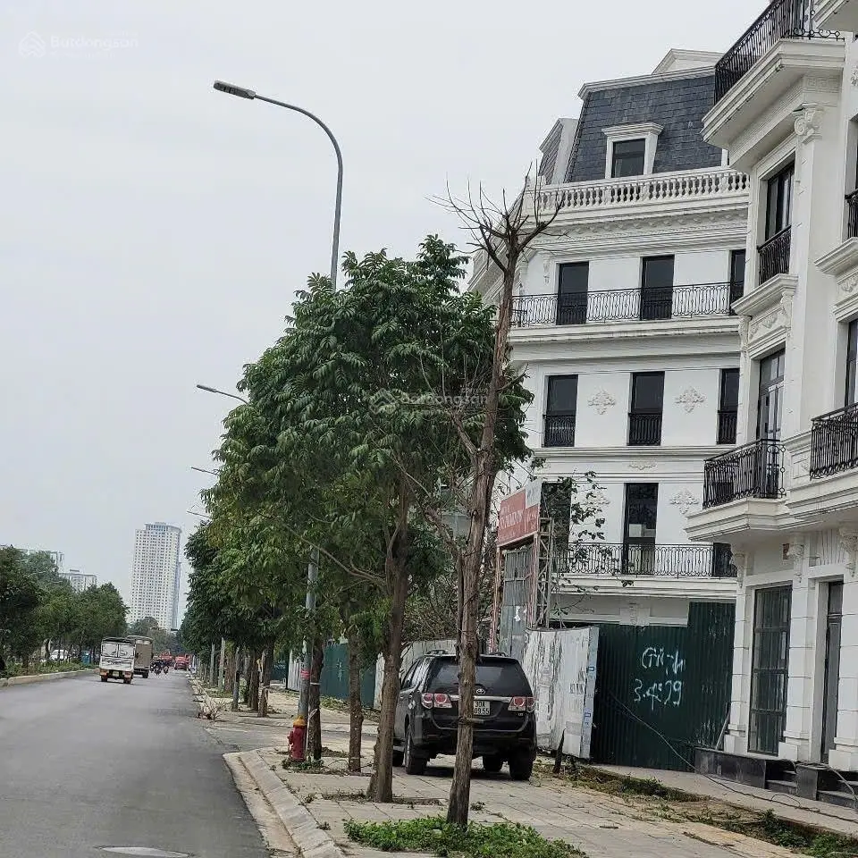 Shophouse 33 tỷ, DT 96m2, MT 8m, trục đường chính, KĐT Louis City Đại Mỗ, Thông sang Aeon Hà Đông