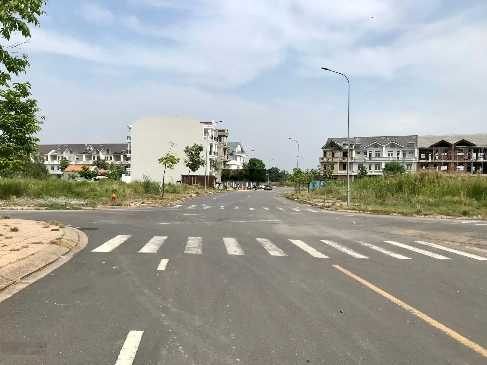 Giảm 200 triệu, chủ bán nhanh lô đất dự án Long Hưng 100m, bao thuế sang sổ, gần trường học