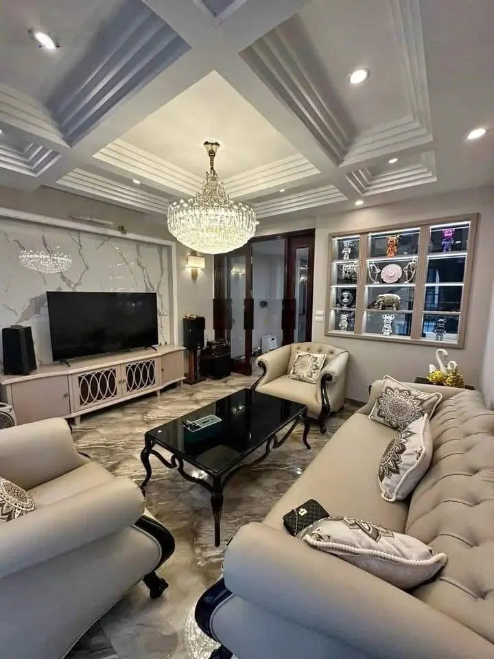 Thái Hà- Yên Lãng- Đống Đa- DT 80m2 x MT 5m- 31 tỷ-oto tránh vào nhà- hai mặt ngõ- cách 15m ra phố