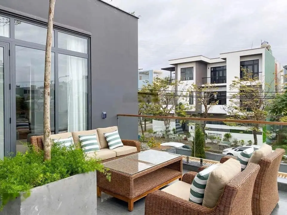 Bán villa Đa Phước 8, 288m2 ngang 15m ngay cạnh sông Hàn - chốt bán 21 tỷ - lh 0931479799