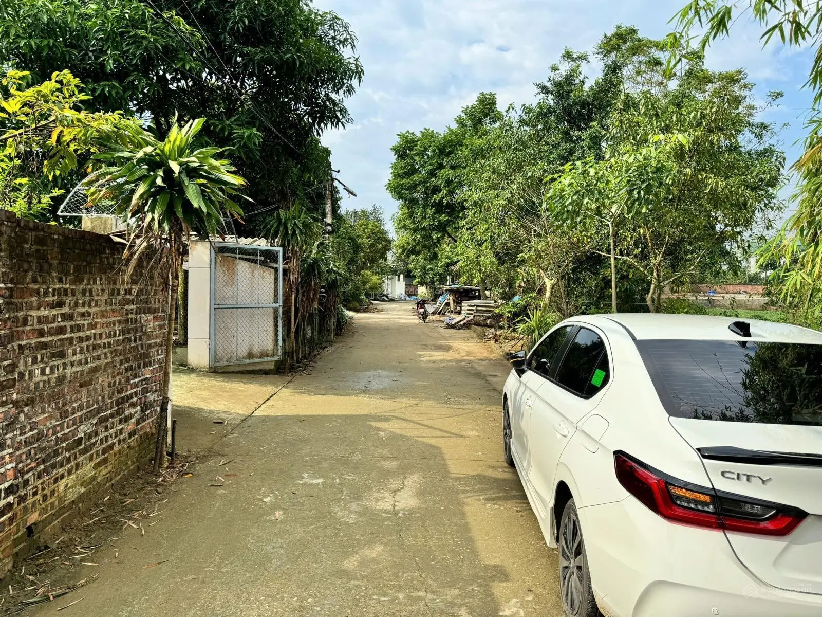 Bán 67m thôn 1 hạ bằng, giá siêu rẻ