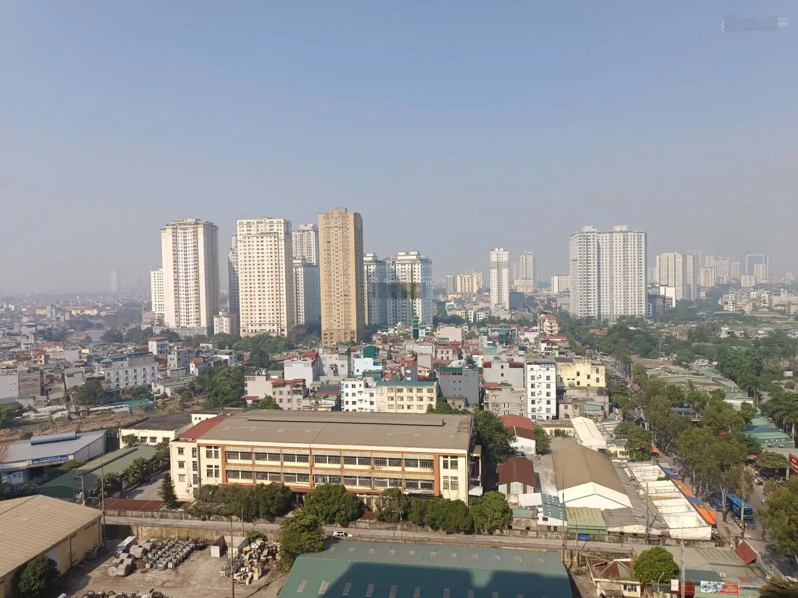Tôi cần bán căn hộ Xa La - tầng trung đẹp - giá hợp lý - nhà full nội thất 0845 994 ***