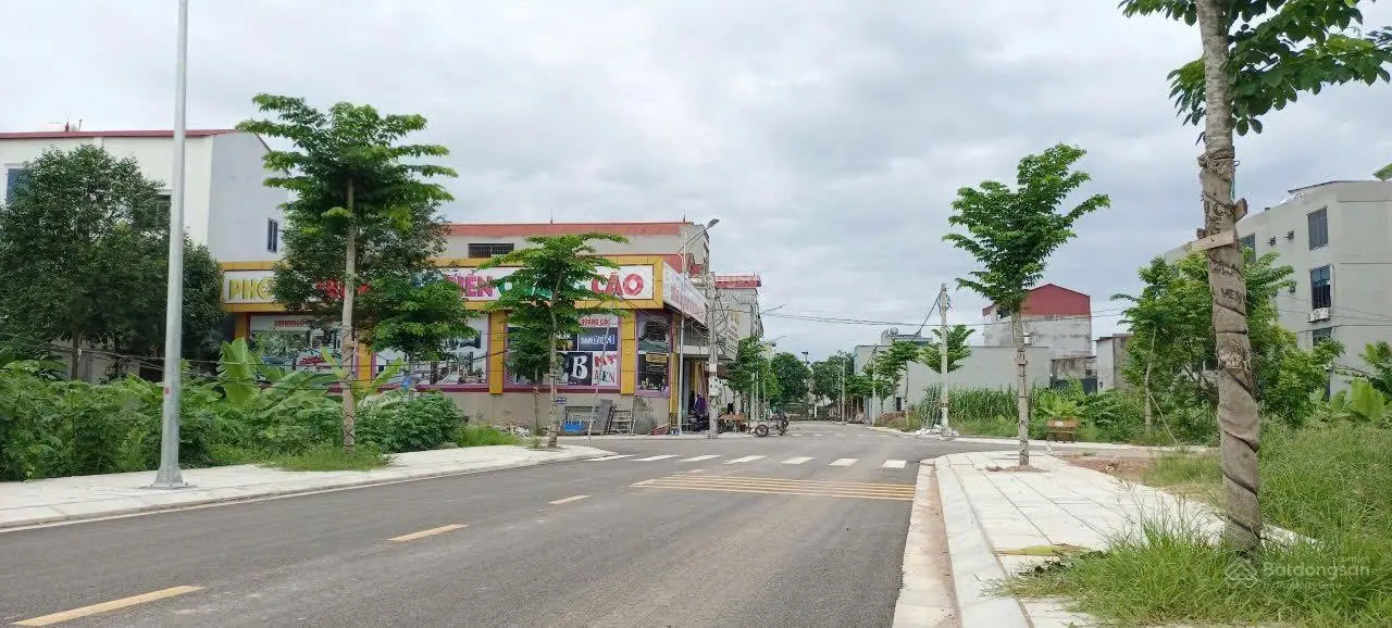 Bán 2 ô liền nhau hơn 5 tỷ 162m2 đất giãn dân đẹp sát khu công nghiệp