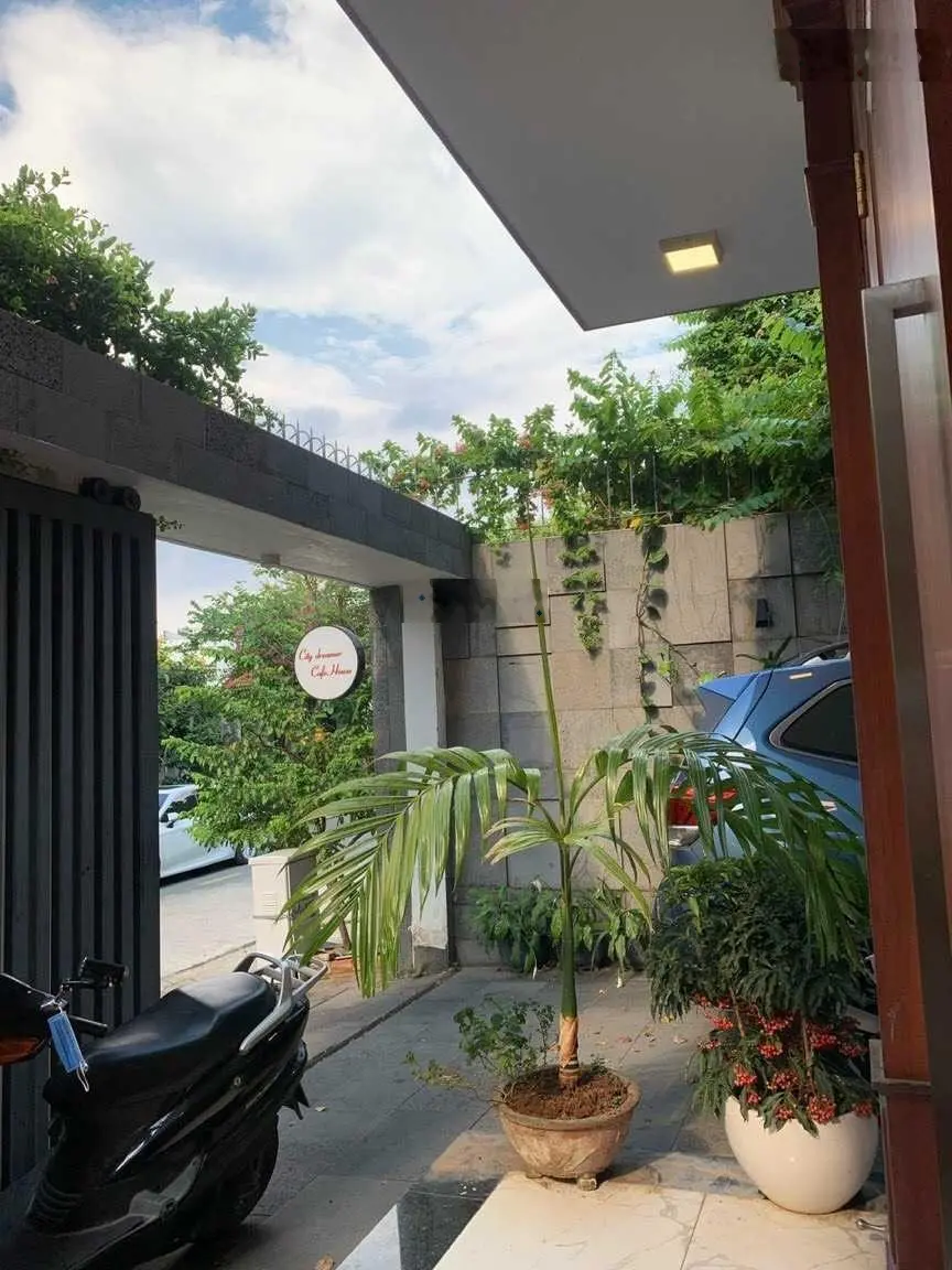 Bán biệt thự 3 lầu sân vườn ngay CV Cao Đức Lân An Phú An Khánh 206.8m2 có thang máy giá 52 tỷ