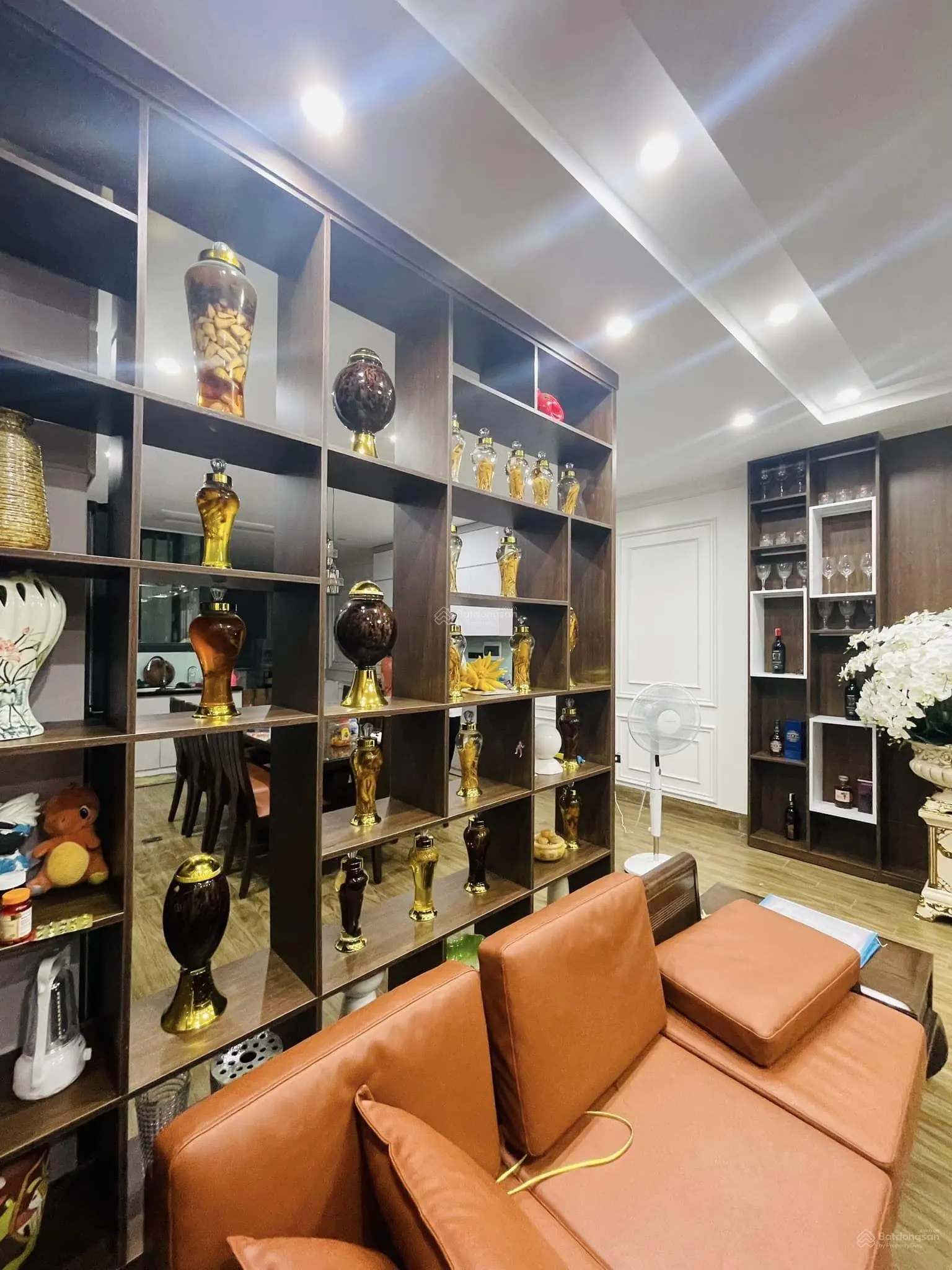 Giá sốc! Bán nhà phân lô - Thang máy - 80m2 - MT 5m - 7T - gara ô tô - KD - Ngõ 93 Hoàng Văn Thái
