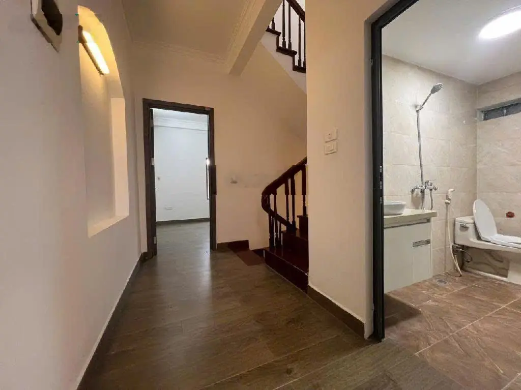 Bán nhà XUÂN ĐỈNH 55m2,mt đẹp 4.5m giá 9.95 tỷ.