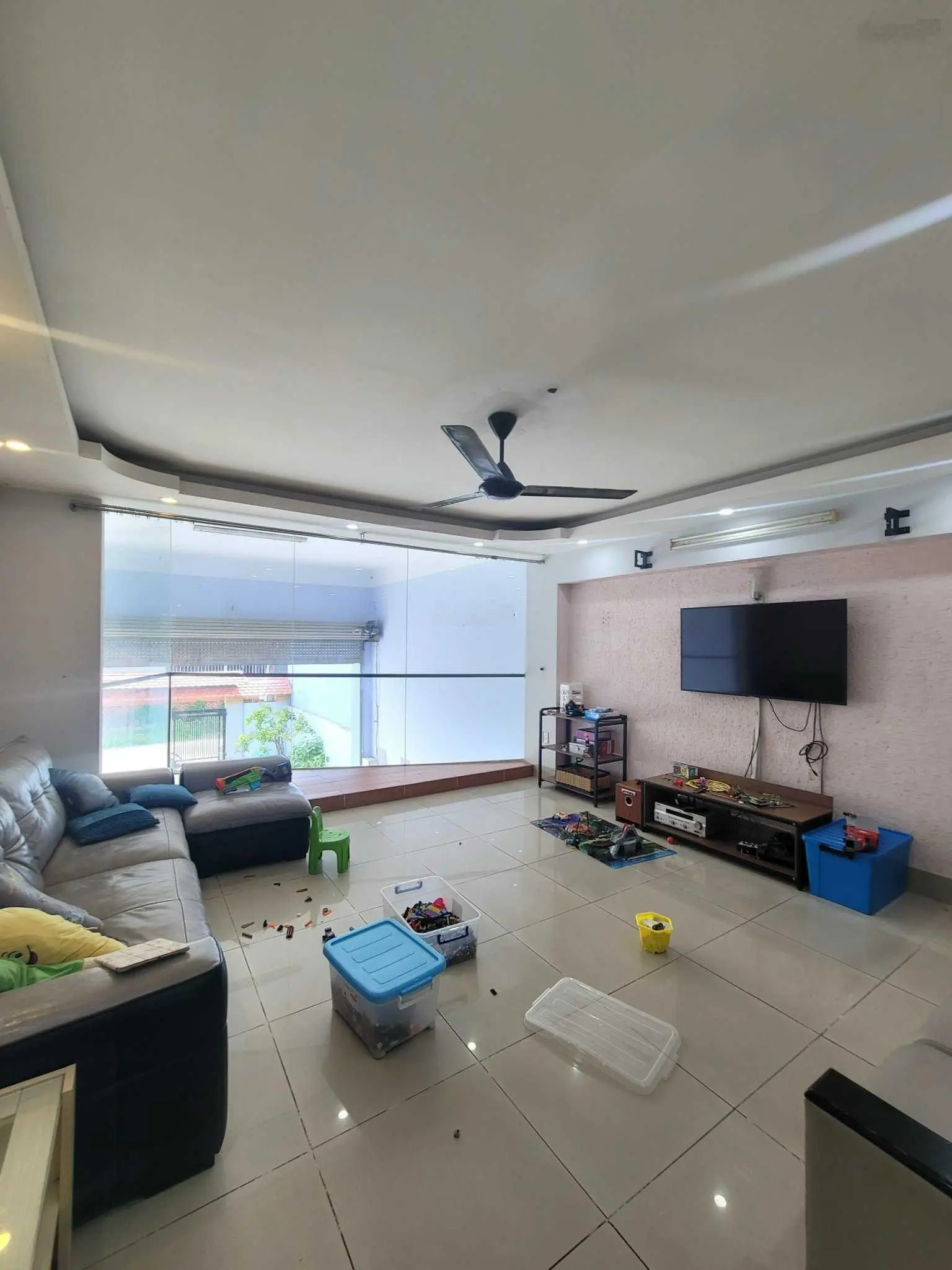5ty800TL nhà DT lớn 217,7m2 (6,76x32) bán nhà 1 trệt 2 lầu KDC sau lưng chợ Nông Sản Đông Phú