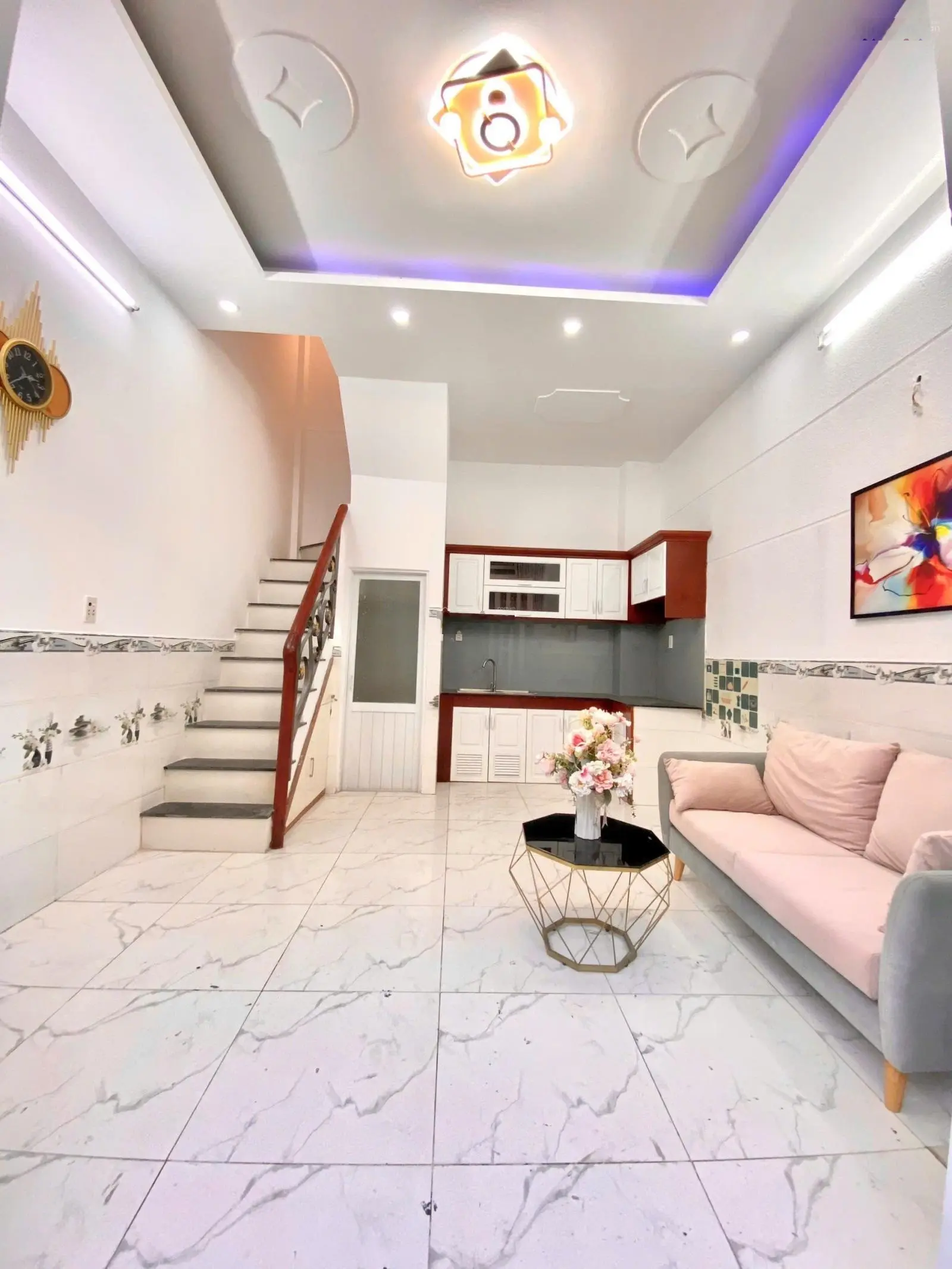 Nhà Bình Tân giá Bình Chánh chỉ 1 tỷ 680, tiện ích xung quanh đầy đủ, sẵn nội thất, thiết kế đẹp