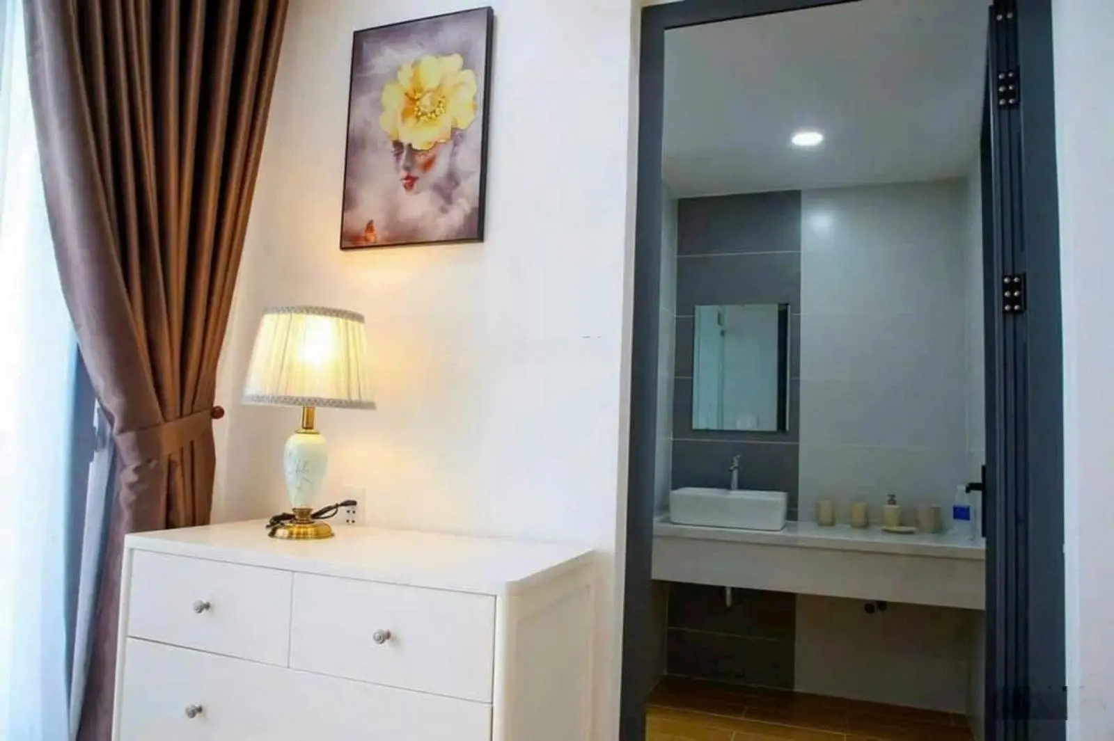 Nhà đẹp Nguyễn Thái Sơn, Gò Vấp có 3 phòng ngủ, 65m2 giá nhỉnh 2.56 tỷ, sổ hồng riêng