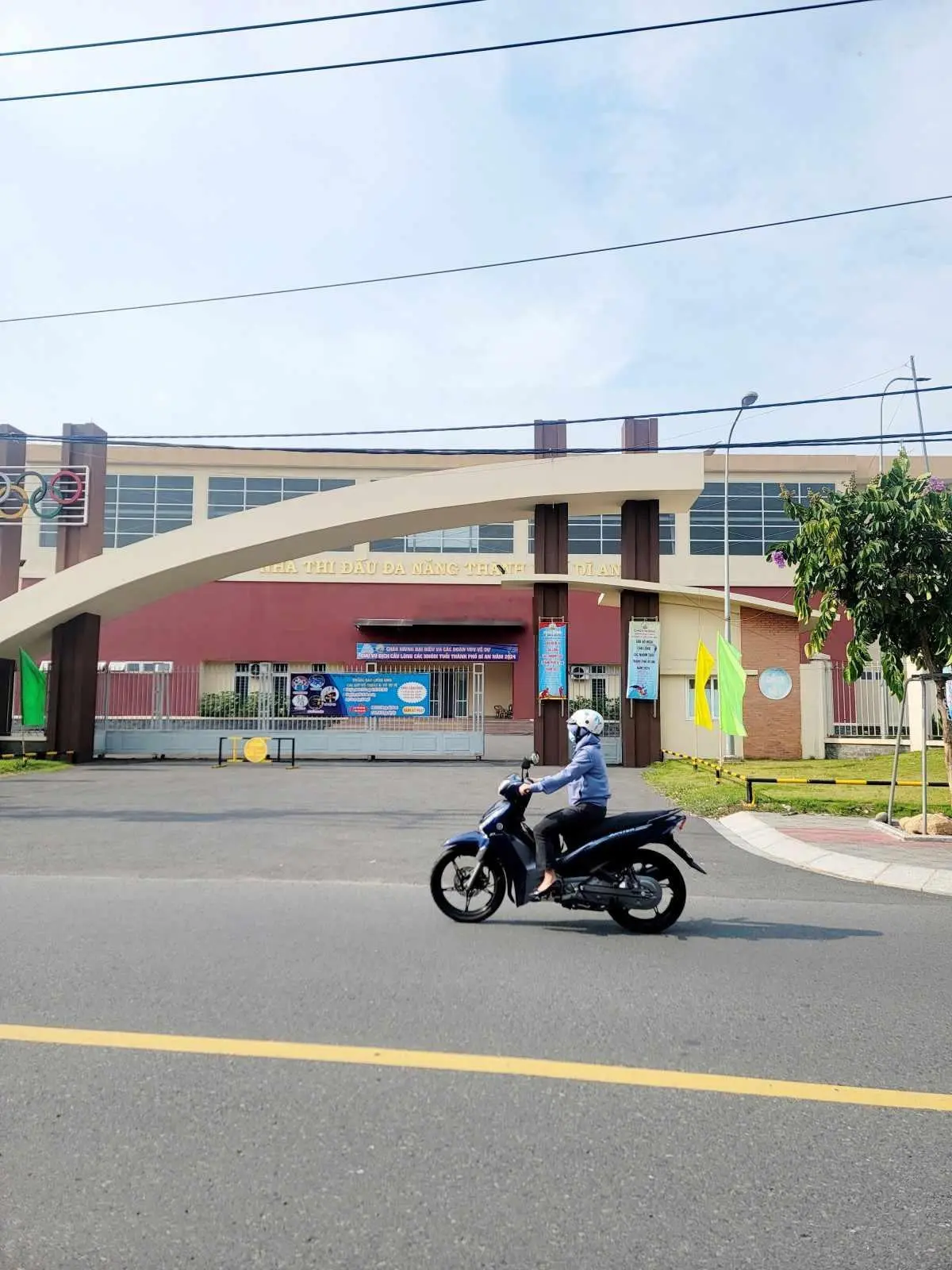 Chủ ngộp giảm gần 1 tỷ, mặt tiền Trần Hưng Đạo Dĩ An Bình Dương, 100m2, chỉ 4,x tỷ, nhà C4 ngang 5m