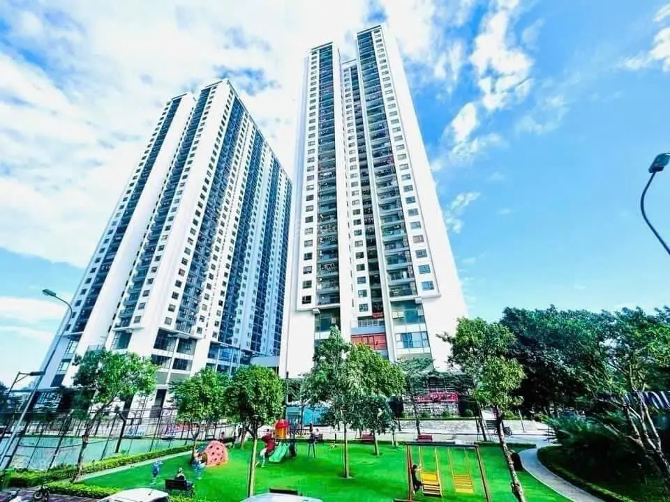 Cần bán căn hộ 100m2 - 3 phòng ngủ căn góc giá 5,05 tỷ tại Hoài Đức