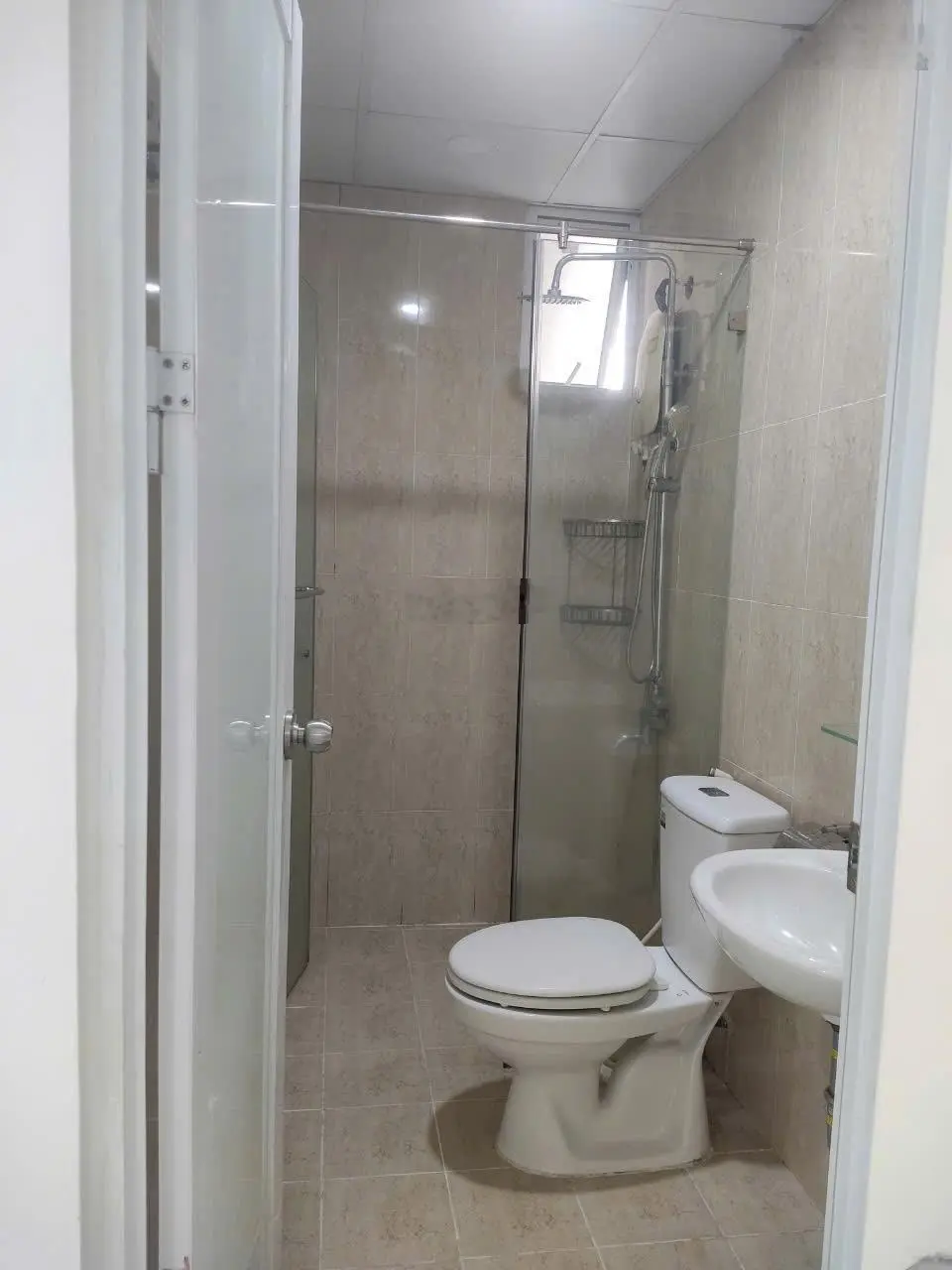 Chung cư IDICO Q. Tân Phú, căn góc 62m2 2pn, bao sổ, tặng nội thất giá 2 tỷ 330tr. Lh 0981 674 ***