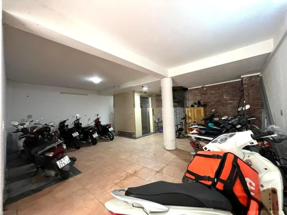 Nhà 7 tầng thang máy T1 để 3 ô tô nhiều xe máy. 11 căn chung cư mini dòng tiền 70 triệu/tháng