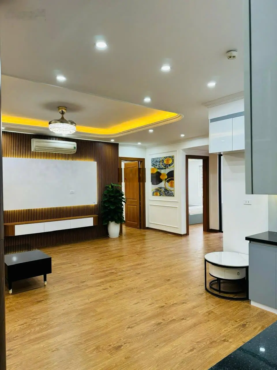 chính chủ bán căn 3pn giá hơn 6 tỷ. full nội thất đẹp