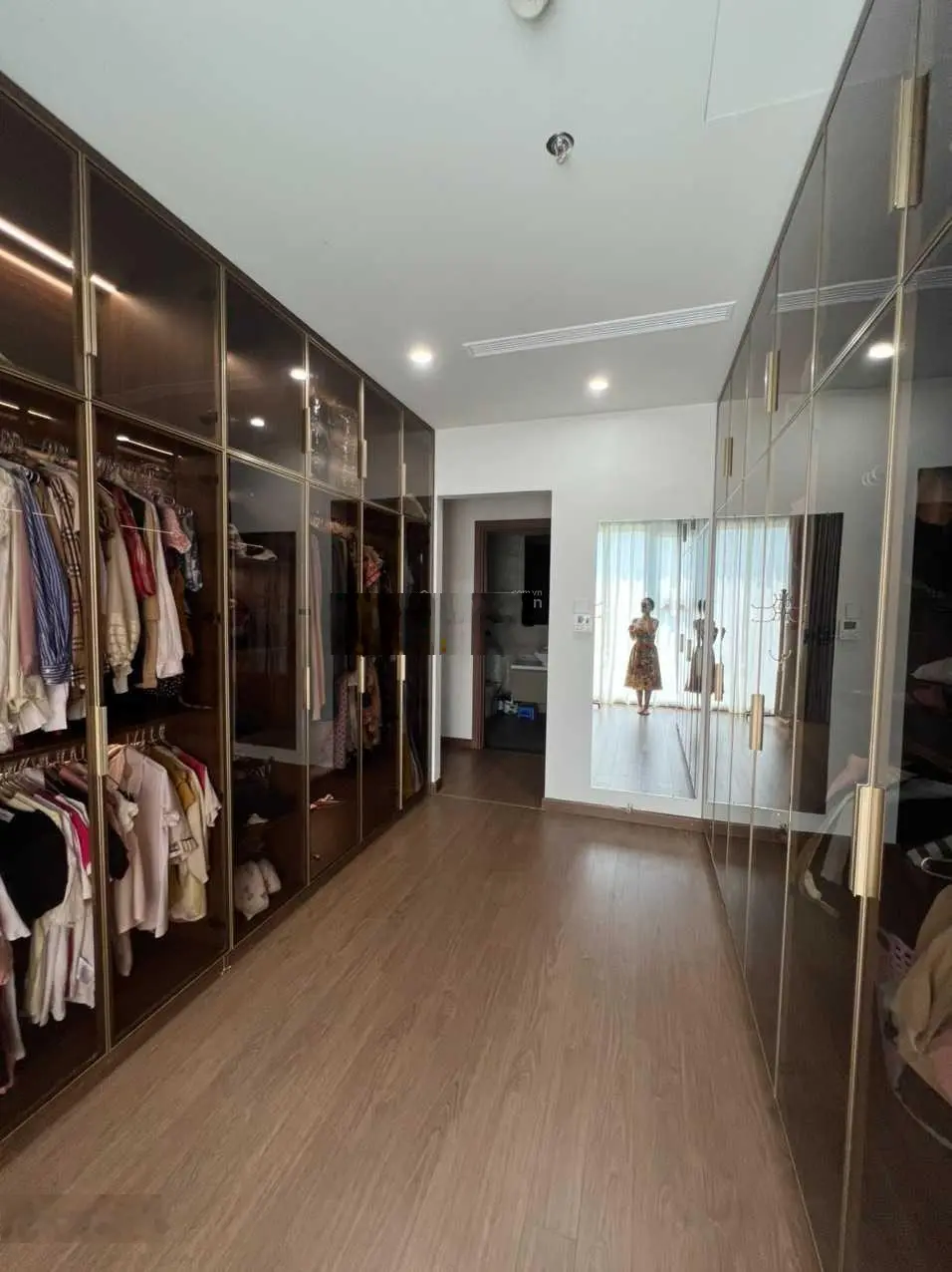 Cần bán gấp căn hộ tại The Park Home số 1 Thành Thái, DT 80m2 2PN - 2VS giá bán 6 tỷ