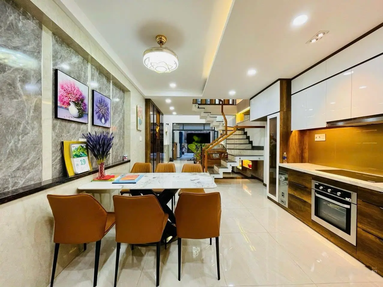 Bán nhà phố liền kề tại 68 Nguyễn Tư Giản, Gò Vấp SHR