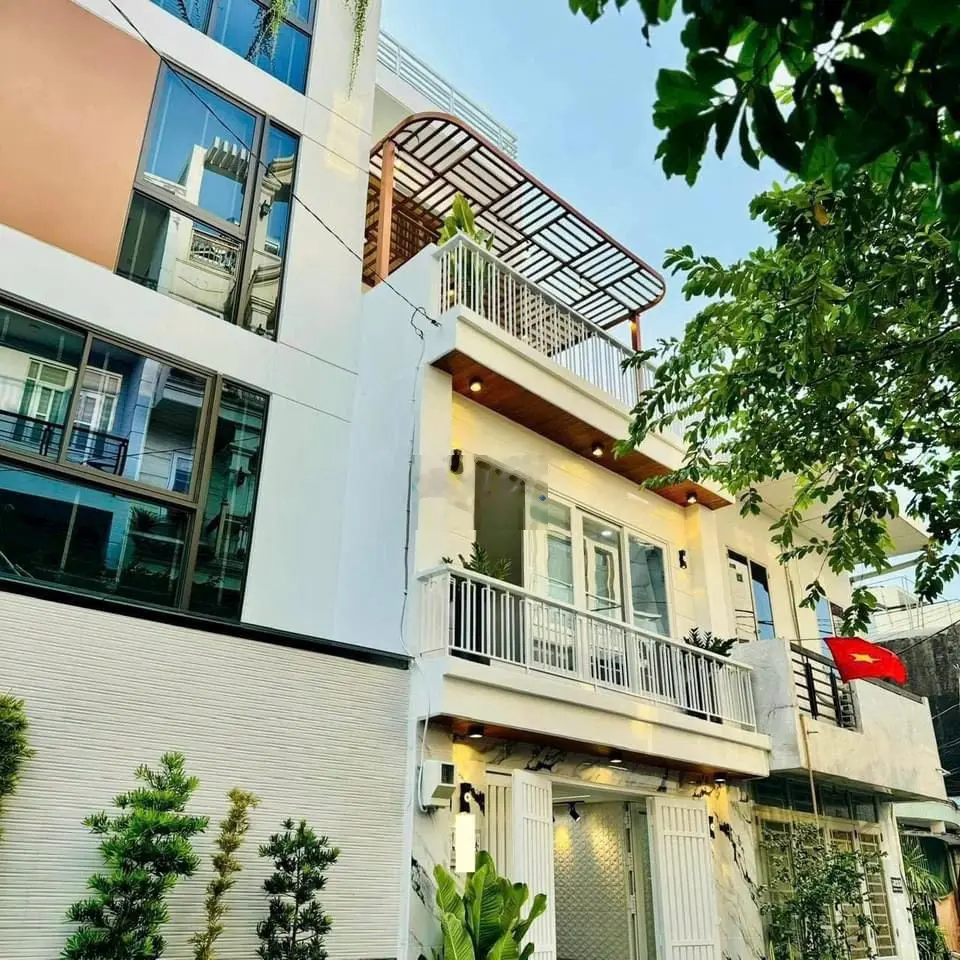 Bán nhà 197/ Hoàng Văn Thụ PN. DT 3tỷ990TR, DT 49,5m2