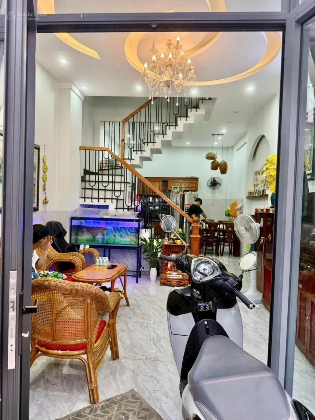 Nhà đẹp q7 - 3 lầu đúc - 43m2 - 4pn- ko qh - giá 5 tỷ nhỉnh