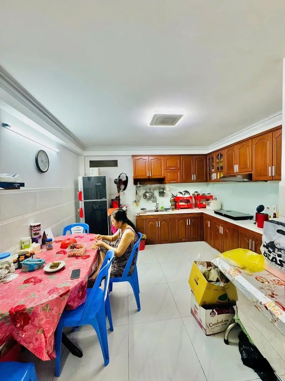 Chú Tân cần bán gấp căn nhà Hoàng Hoa Thám, P. 5, Bình Thạnh - Giá 3TỶ720/67,2m2, gần chợ Cây Quéo