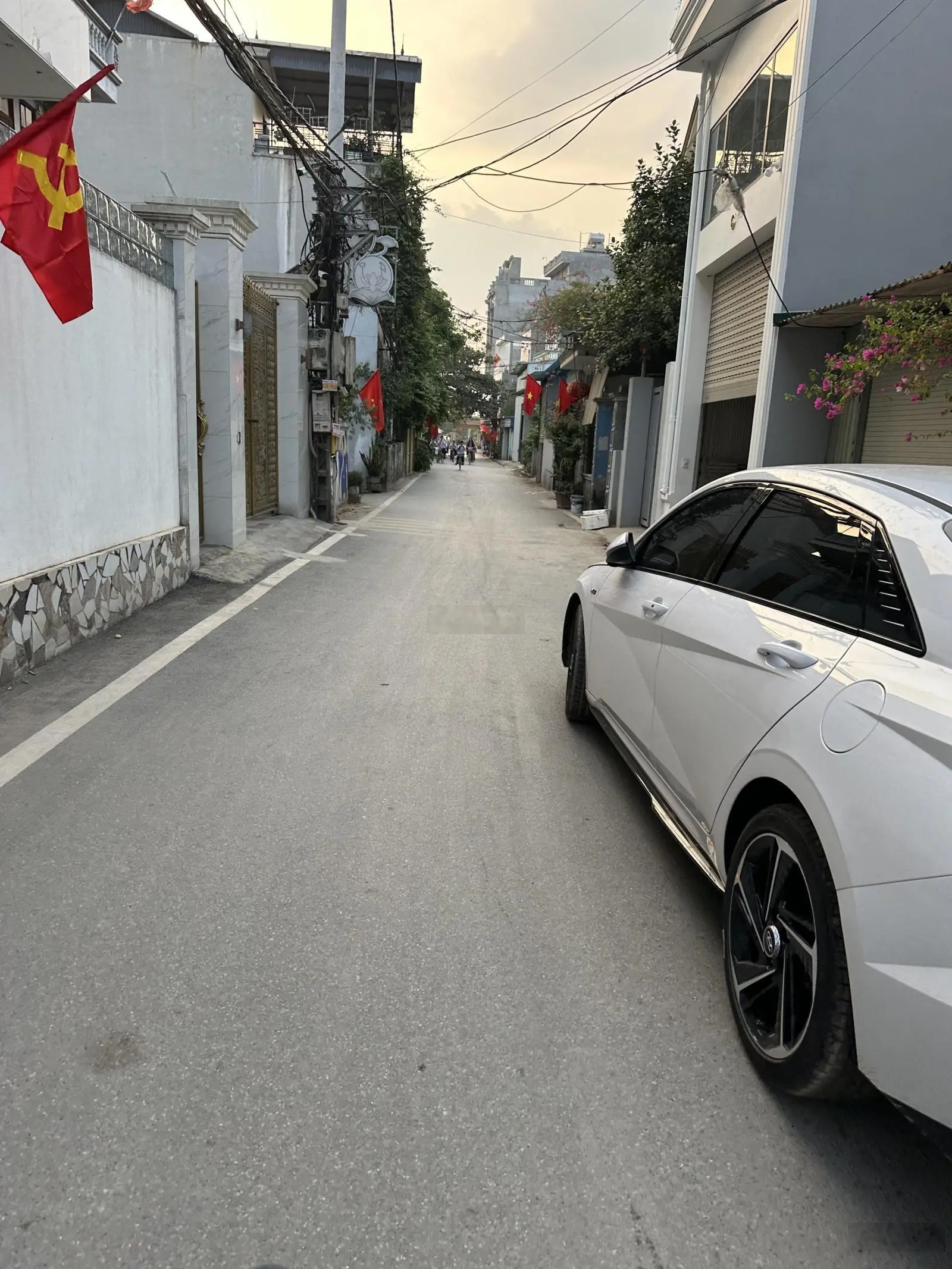 Bán 50m2 đất đẹp Lê Xá, Mai Lâm, ô tô ngủ trong đất, 3 bước ra Vinhomes Cổ Loa chỉ 3 tỷ.