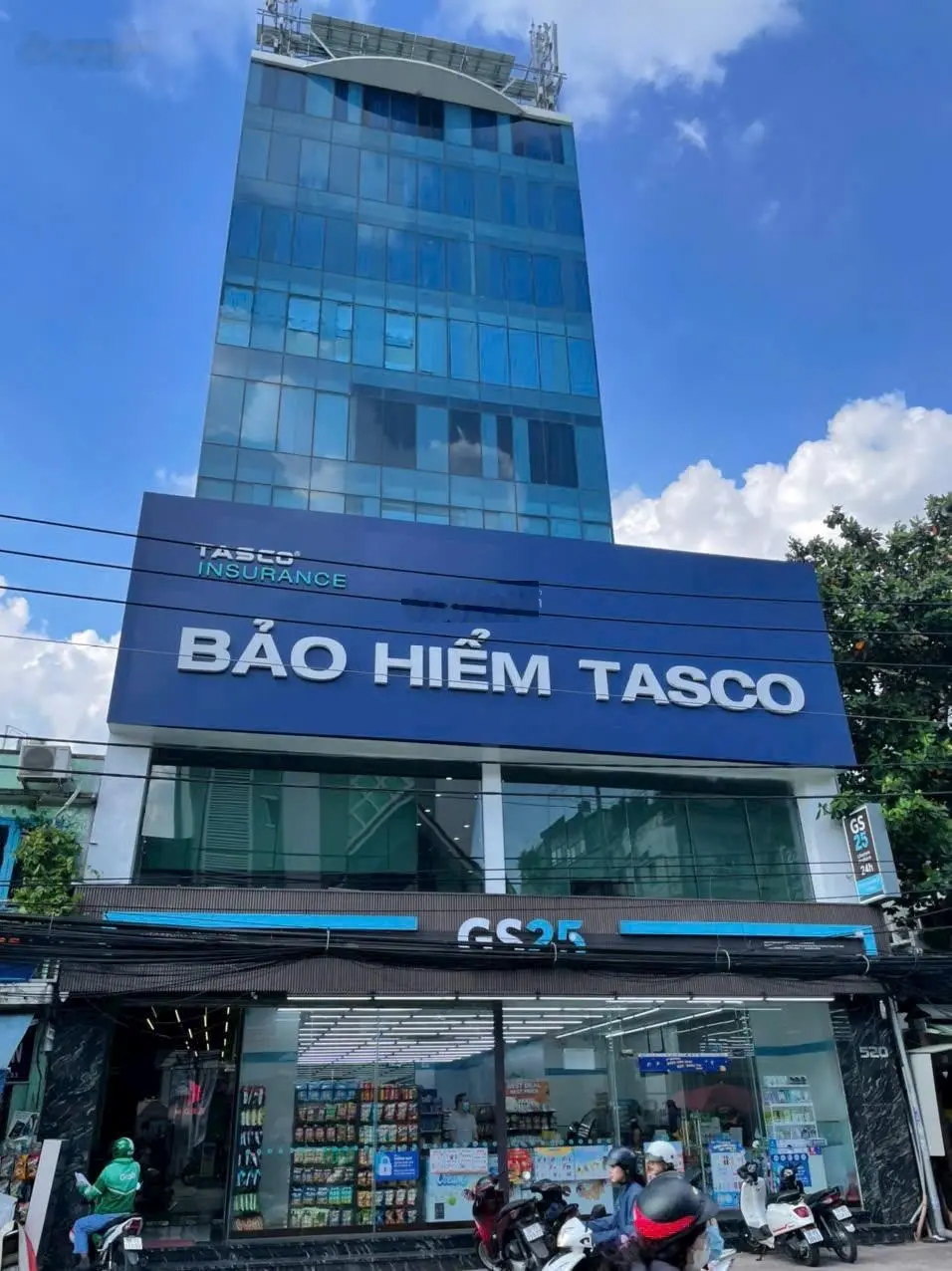Bán toà nhà Q3 siêu hiếm Lê Văn Sỹ, DT 15x30m HĐT 500 tr, 120 tỷ