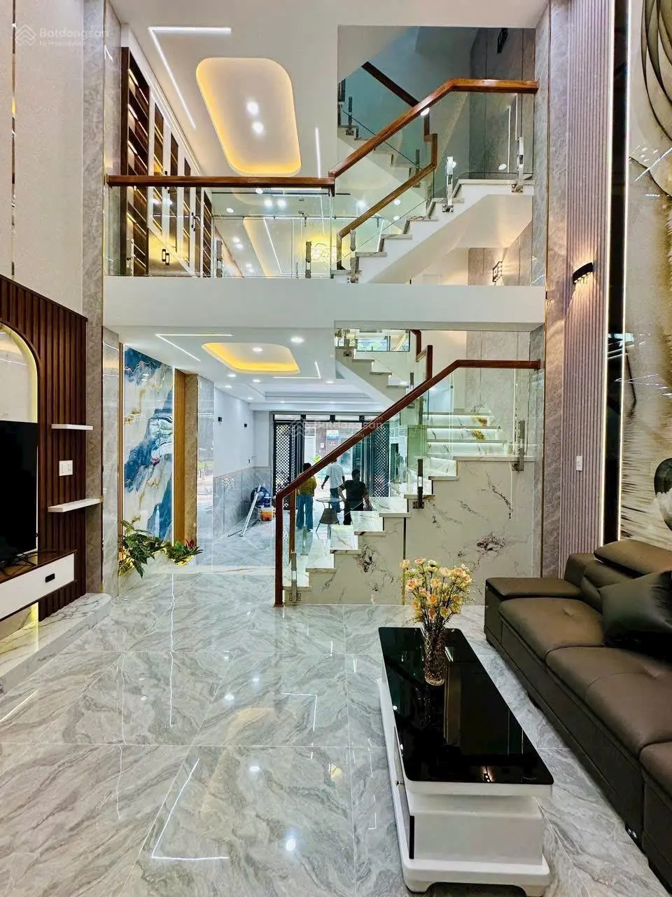 Bán nhà 1 trệt 1 lửng 3 lầu sân thượng Thạnh Lộc 15, Q12