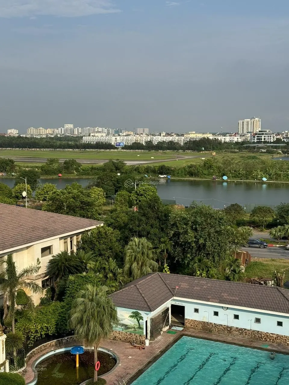 Nhỉnh 18 tỷ sở hữu ngay nhà 8 tầng full tiện ích Bồ Đề Long Biên- Lh: 0582 786 ***