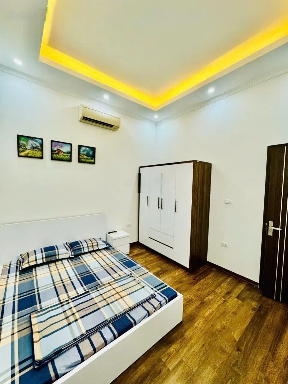 Nhà đẹp thang máy ô tô chạy vòng quanh nội thất đầy đủ