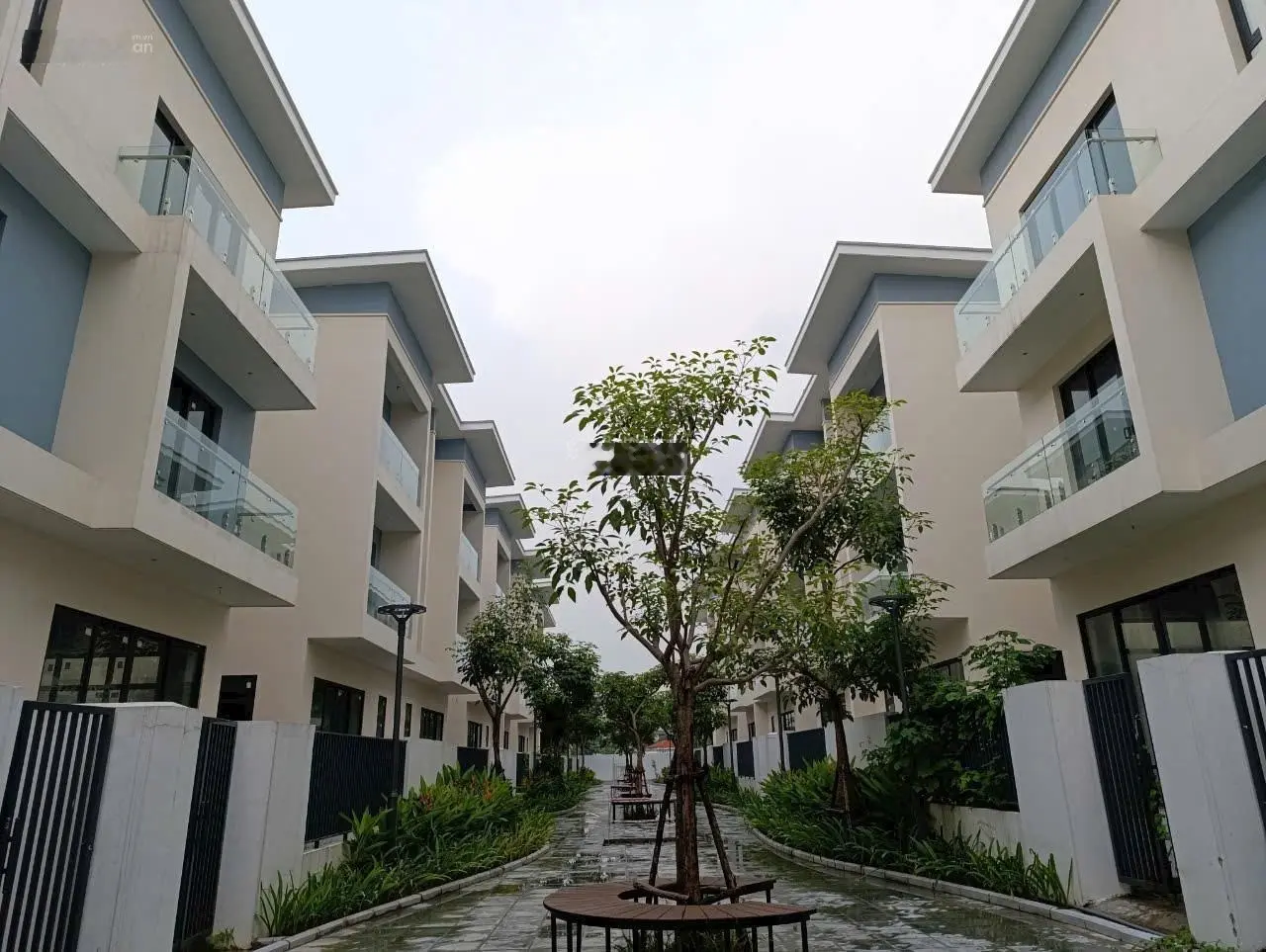 Em Trang,pkd Nam Cường gửi anh chị quỹ căn ưu đãi,Vip 180-250m2 giá từ 38 tỉ(Ưu đãi hộ khẩu Hà Nội)