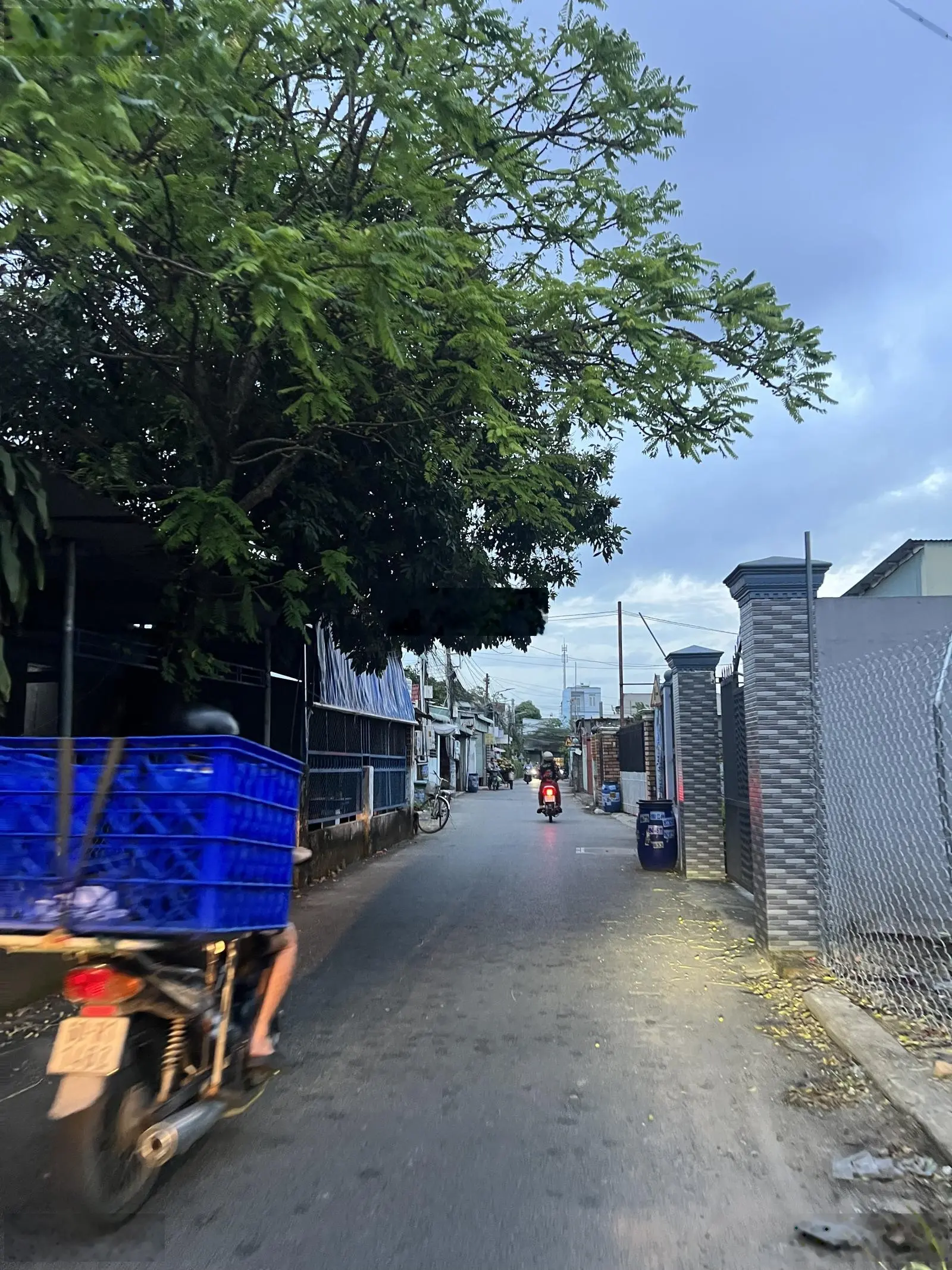 Bán lô đất mặt tiền hẻm Hai bà trưng tp dĩ an