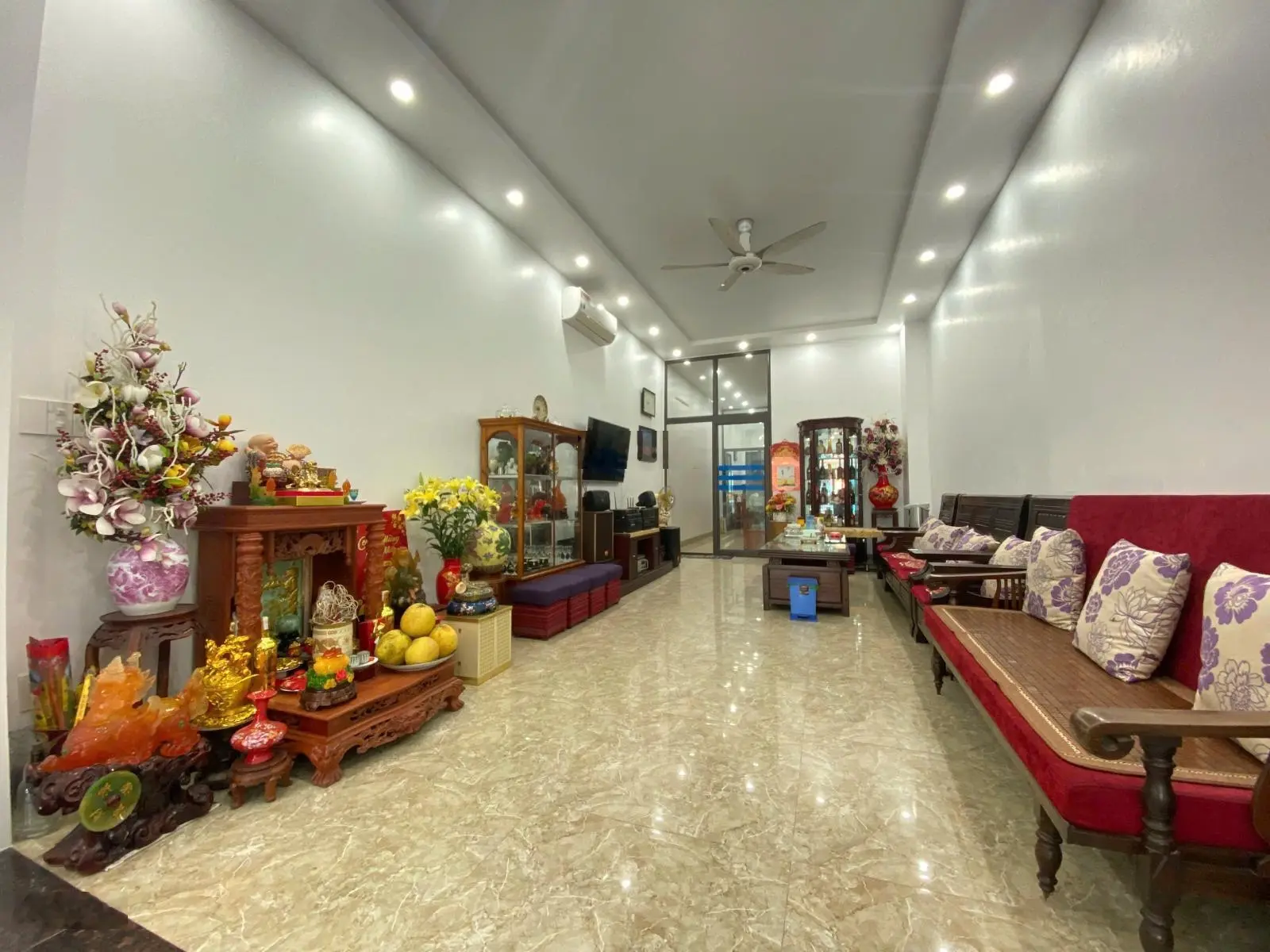 Bán nhà 4 tầng thang máy mặt đường Nguyễn Văn Hới, Cát Bi, Hải An, Hải Phòng