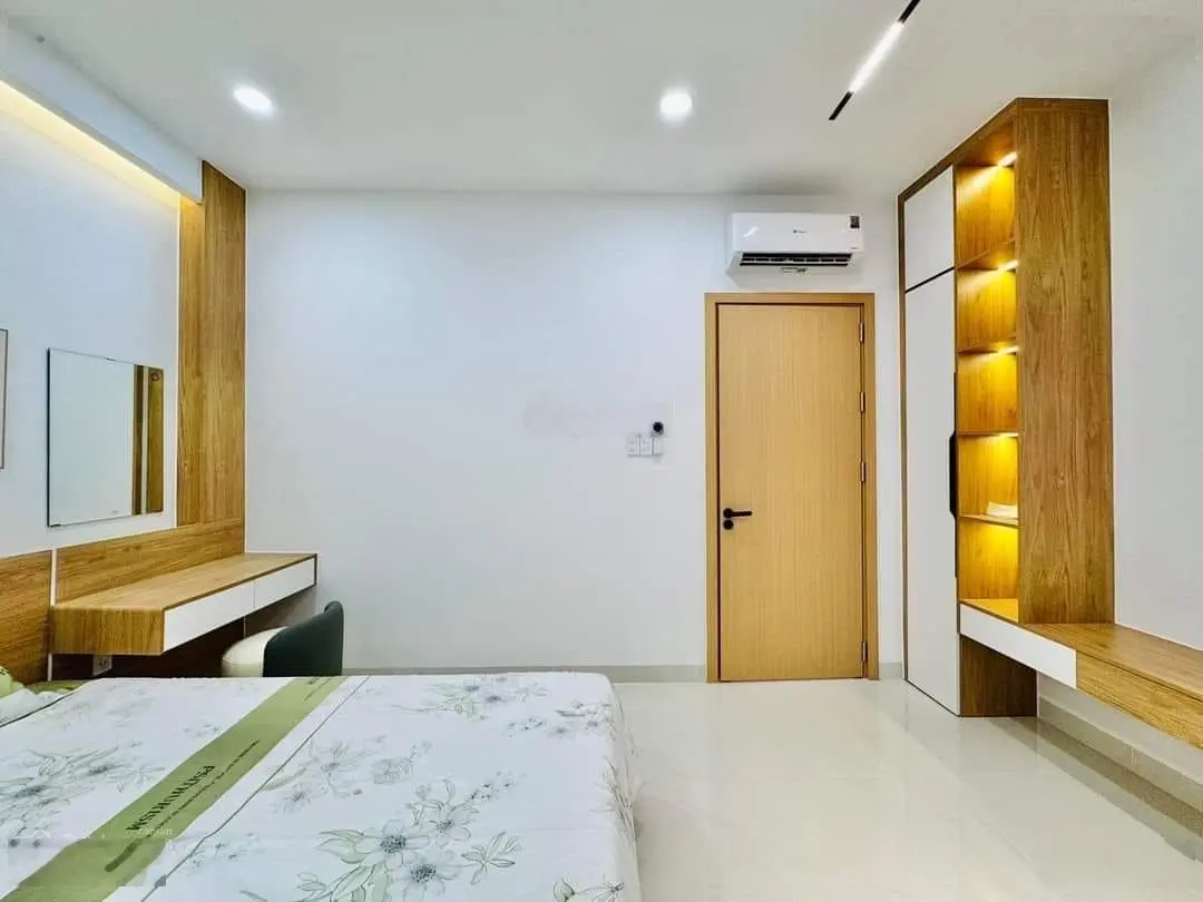 Bán gấp nhà Phan Đăng Lưu, p3, Phú Nhuận. Giá 2,63 tỷ.Sổ hồng riêng, pháp lí chuẩn