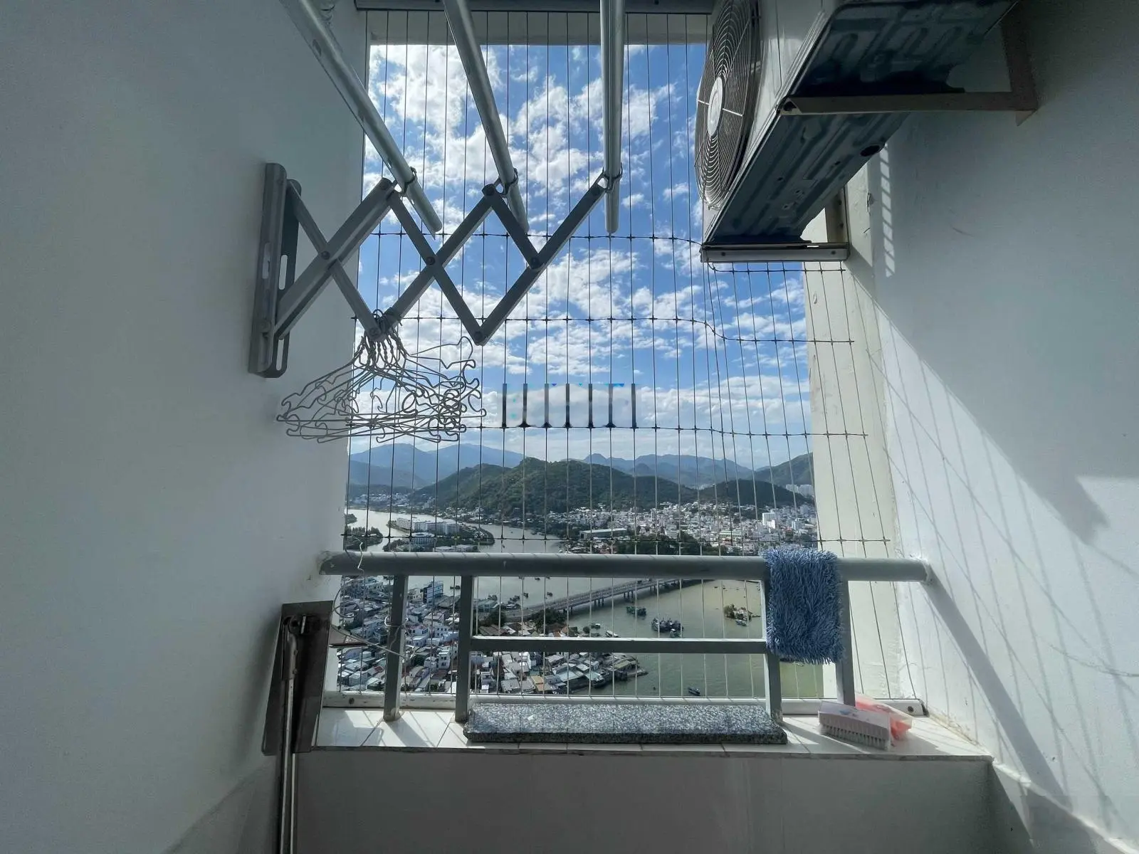 Bán căn hộ 2 phòng ngủ view sông, góc 24 tầng cao ở Mường Thanh Khánh Hòa