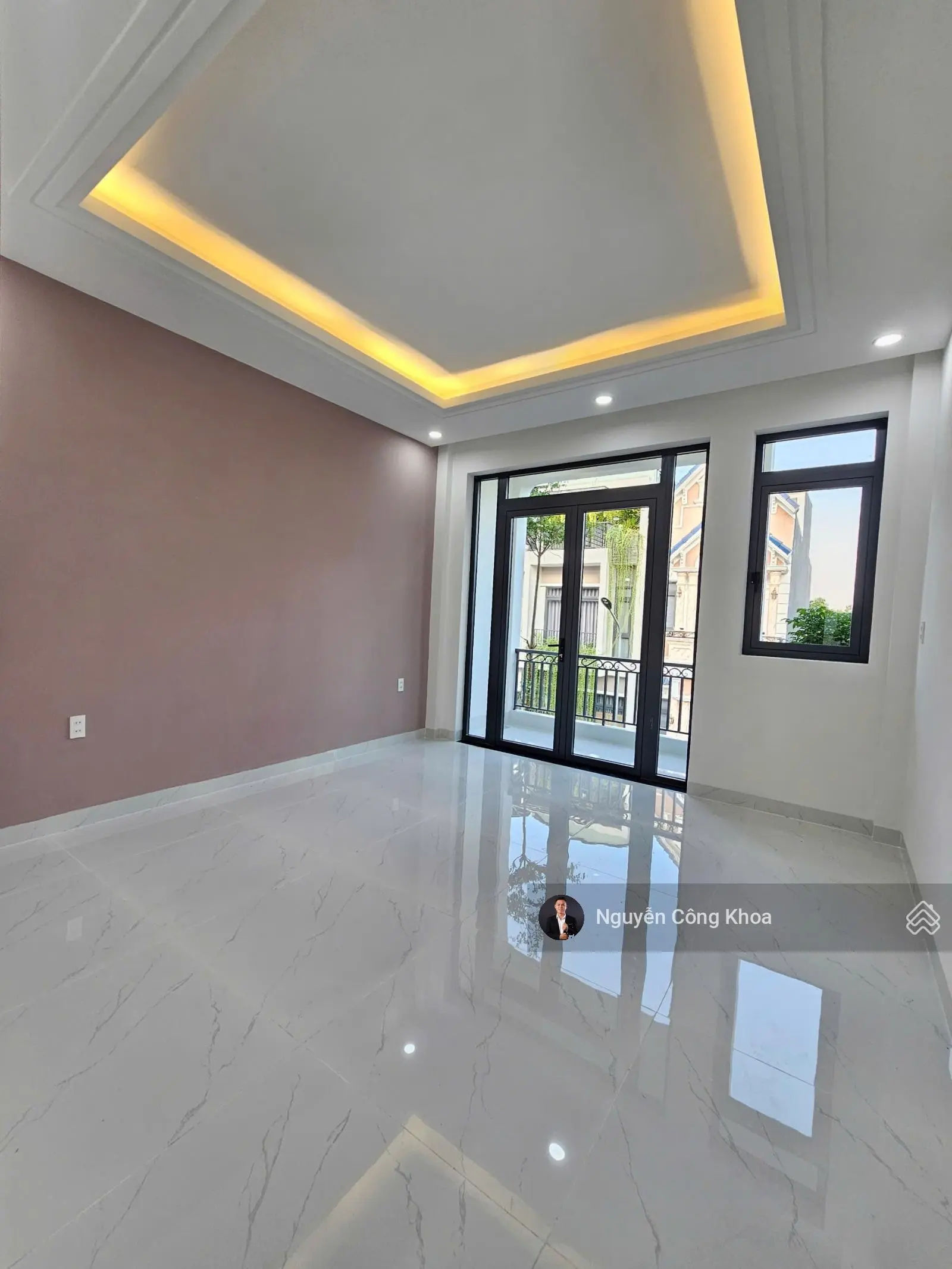 Bán nhà đúc 3 tấm mẫu hiện đại, sân ô tô, 4 phòng ngủ, đầy đủ nội thất, KDC P. Bình Chuẩn, Thuận An