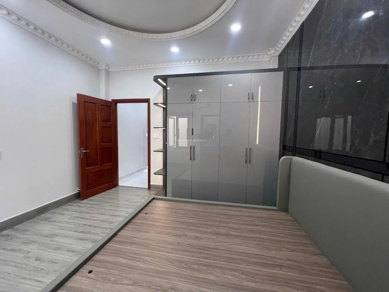 Bán nhà đẹp 5 tầng 68m,gần đại lộ phạm văn đồng, hxh thông xe hơi vào nhà chỉ 8 tỷ x.